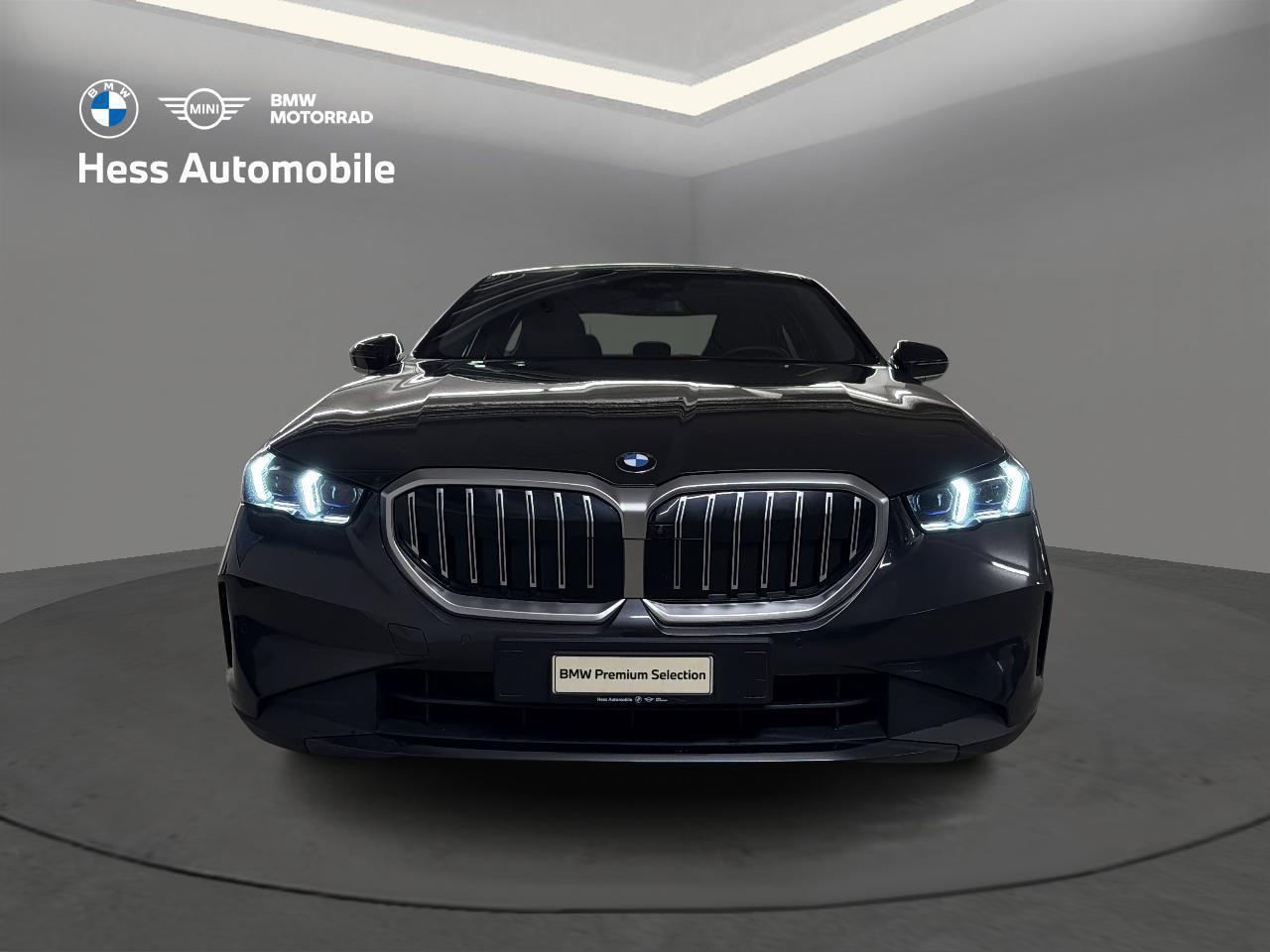 BMW 520d xDrive Limousine-image-6