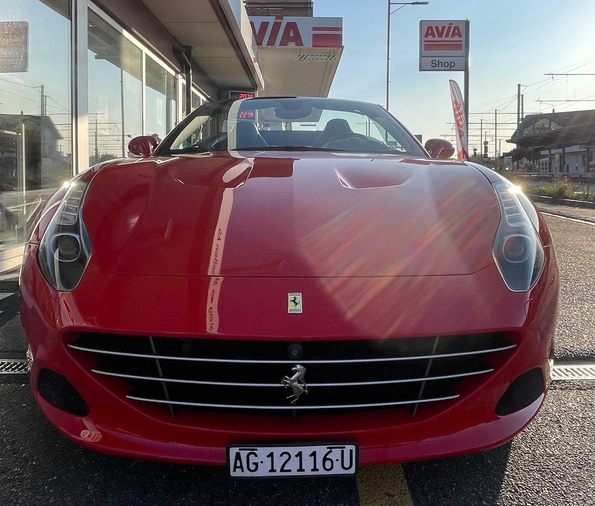 FERRARI California T HANDLING SPECIALE – TAILOR MADE Power Garantie-image-1