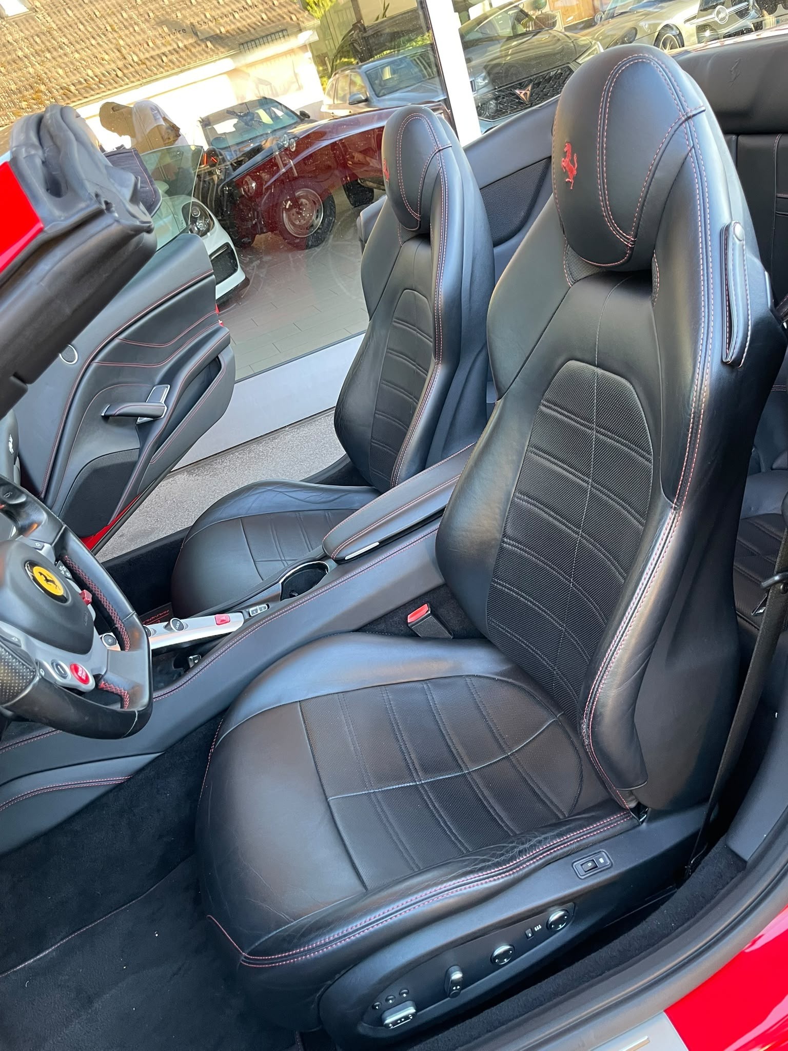 FERRARI California T HANDLING SPECIALE – TAILOR MADE Power Garantie-image-9