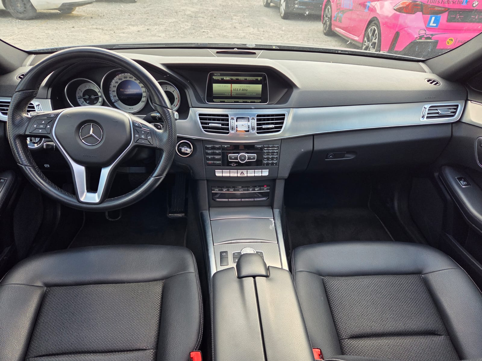 MERCEDES-BENZ E 250 CDI Elégance 4Matic 7G-Tronic-image-9