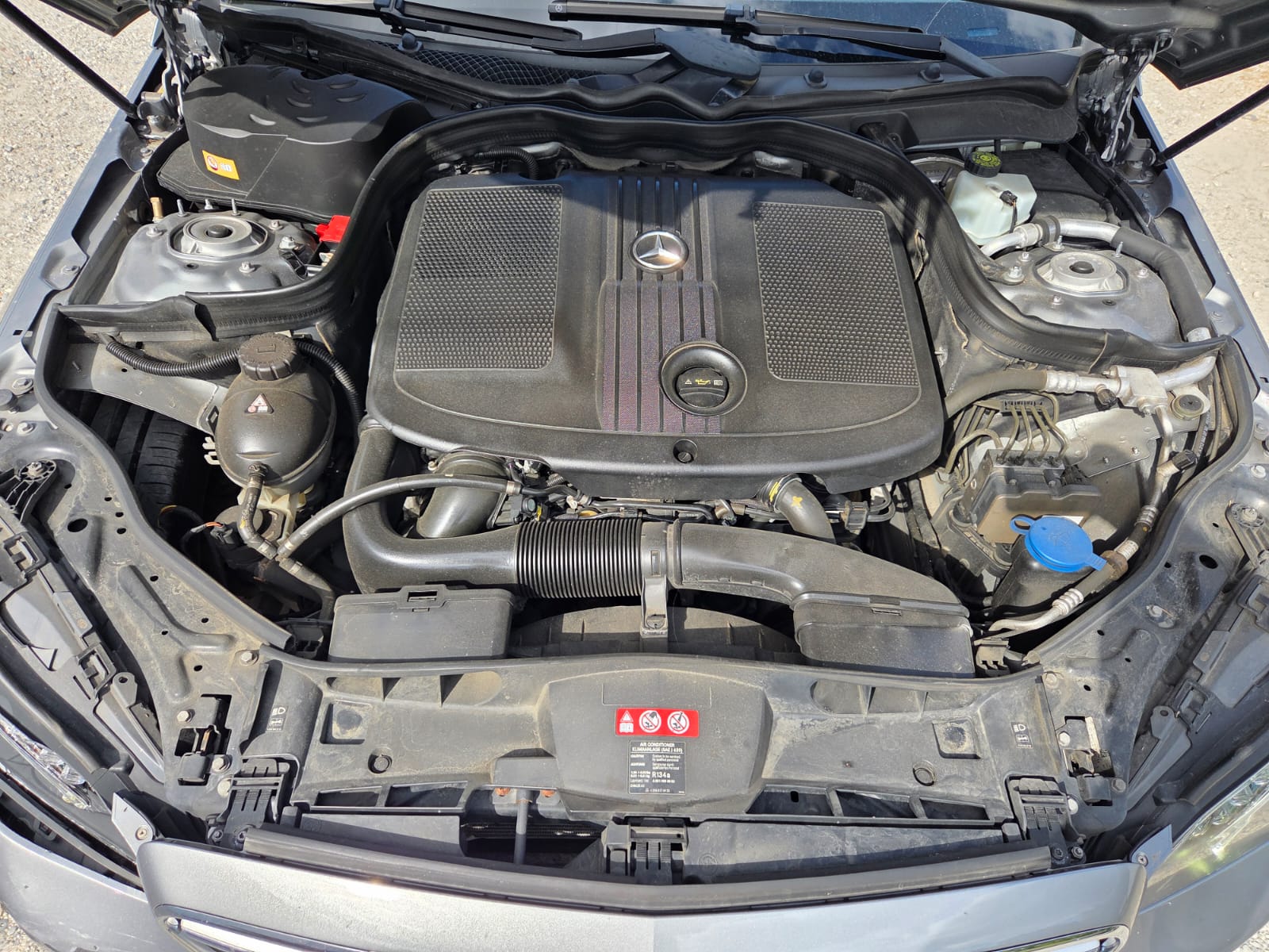 MERCEDES-BENZ E 250 CDI Elégance 4Matic 7G-Tronic-image-15