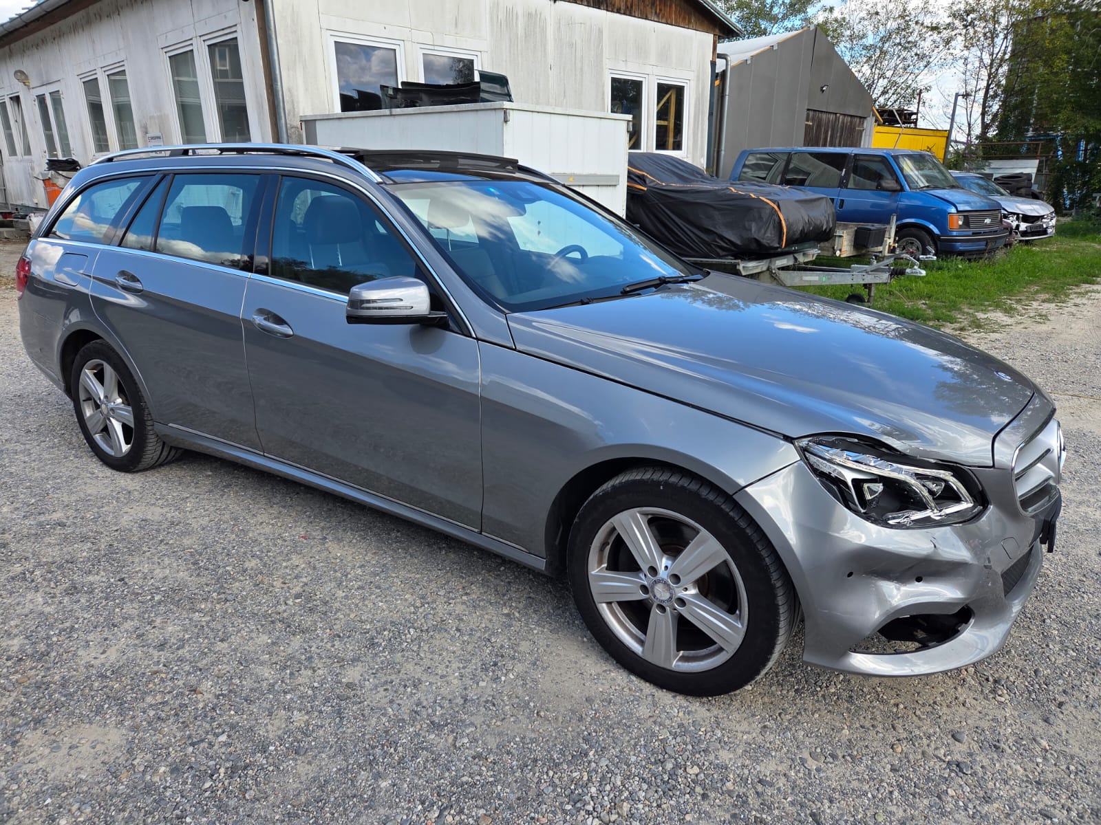 MERCEDES-BENZ E 250 CDI Elégance 4Matic 7G-Tronic-image-3