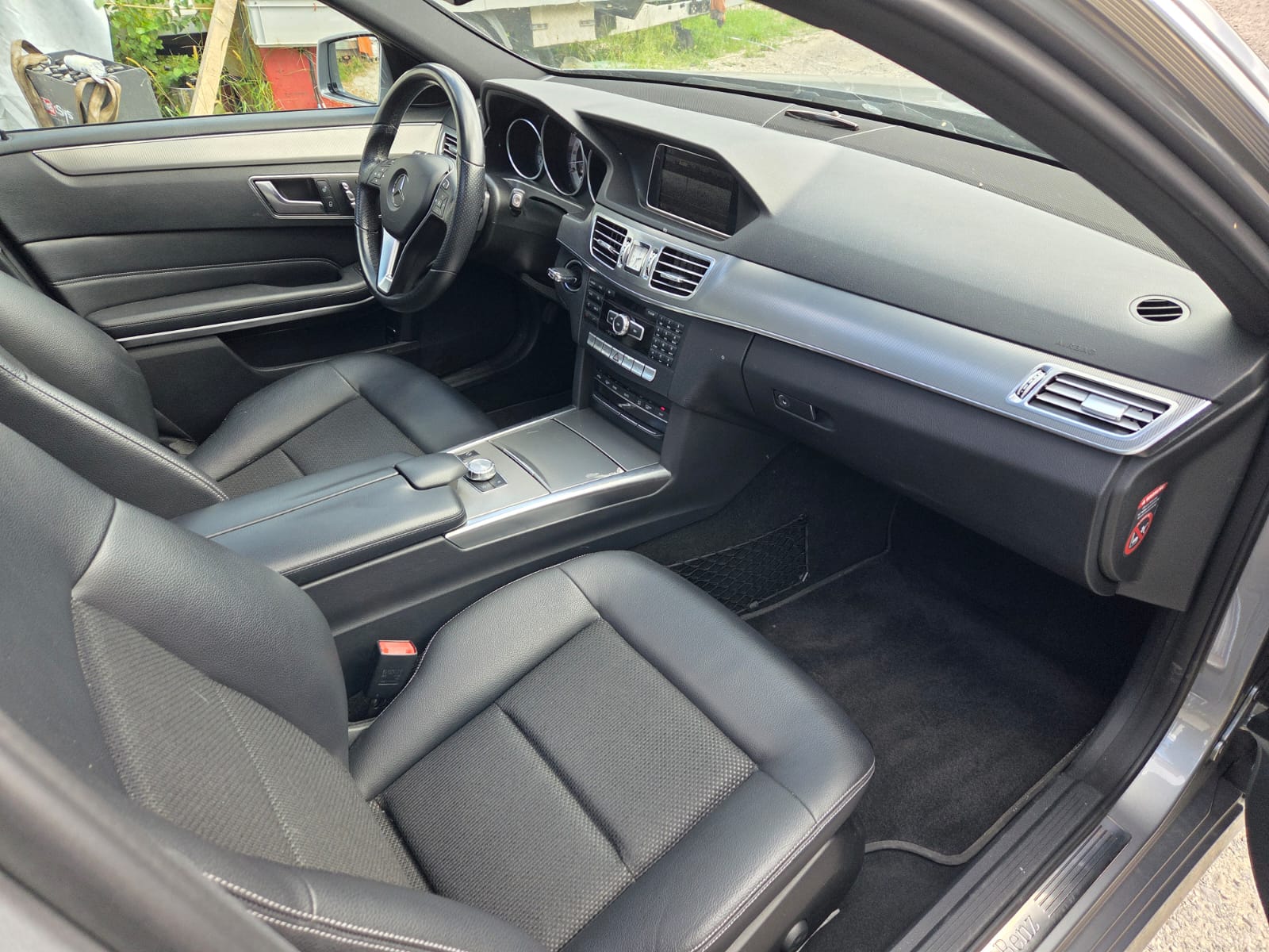 MERCEDES-BENZ E 250 CDI Elégance 4Matic 7G-Tronic-image-10