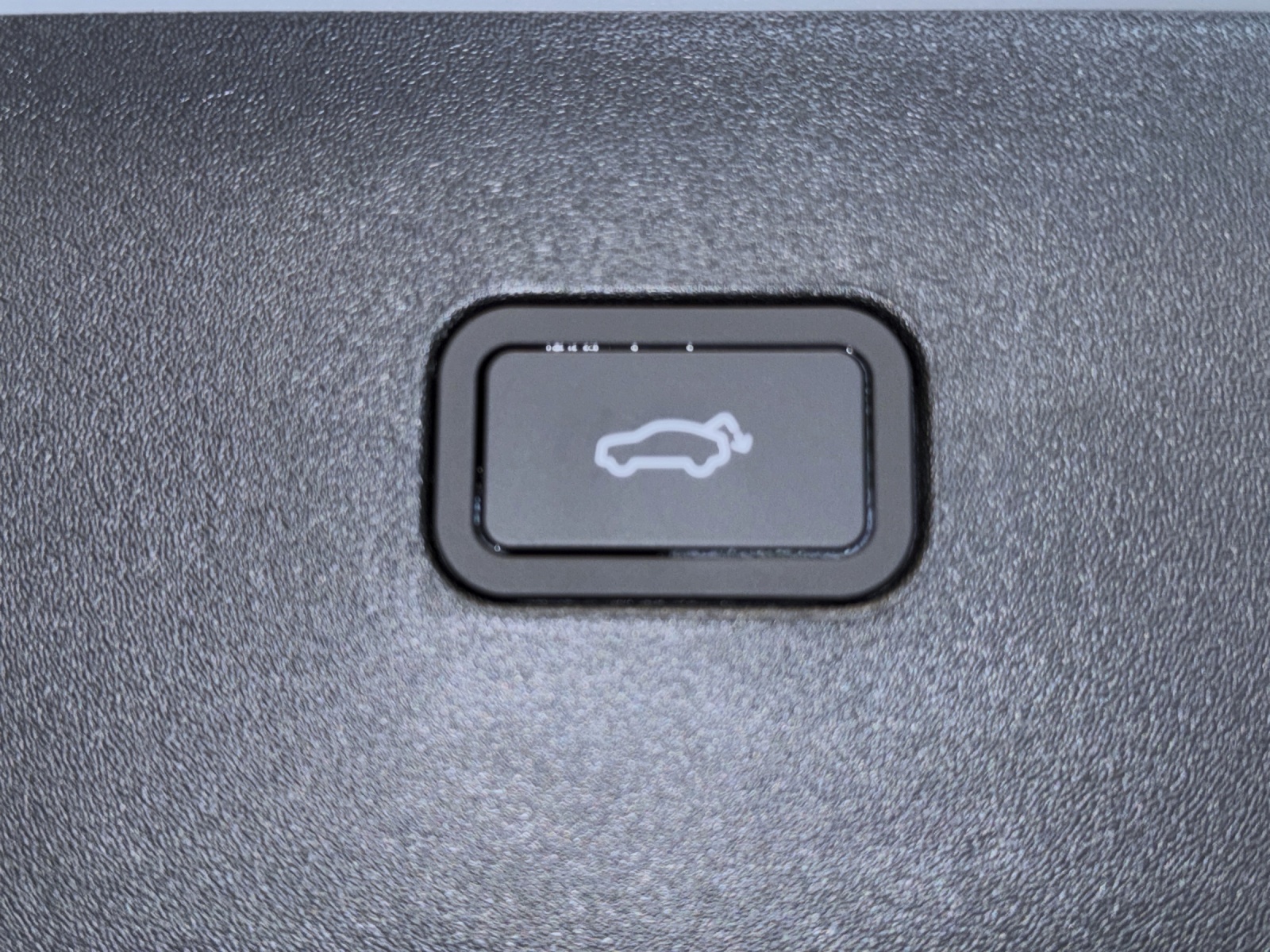 VOLVO EX30 E60 Twin Ultra Performance AWD-image-15