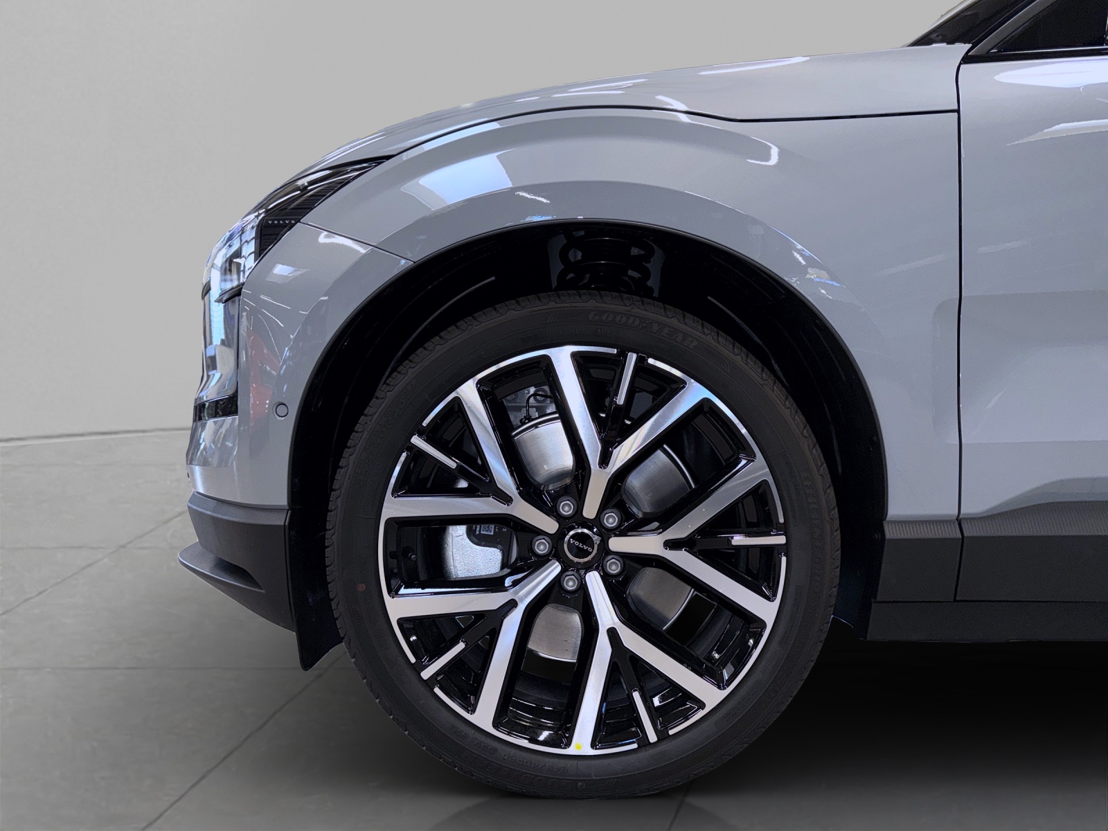 VOLVO EX30 E60 Twin Ultra Performance AWD-image-6