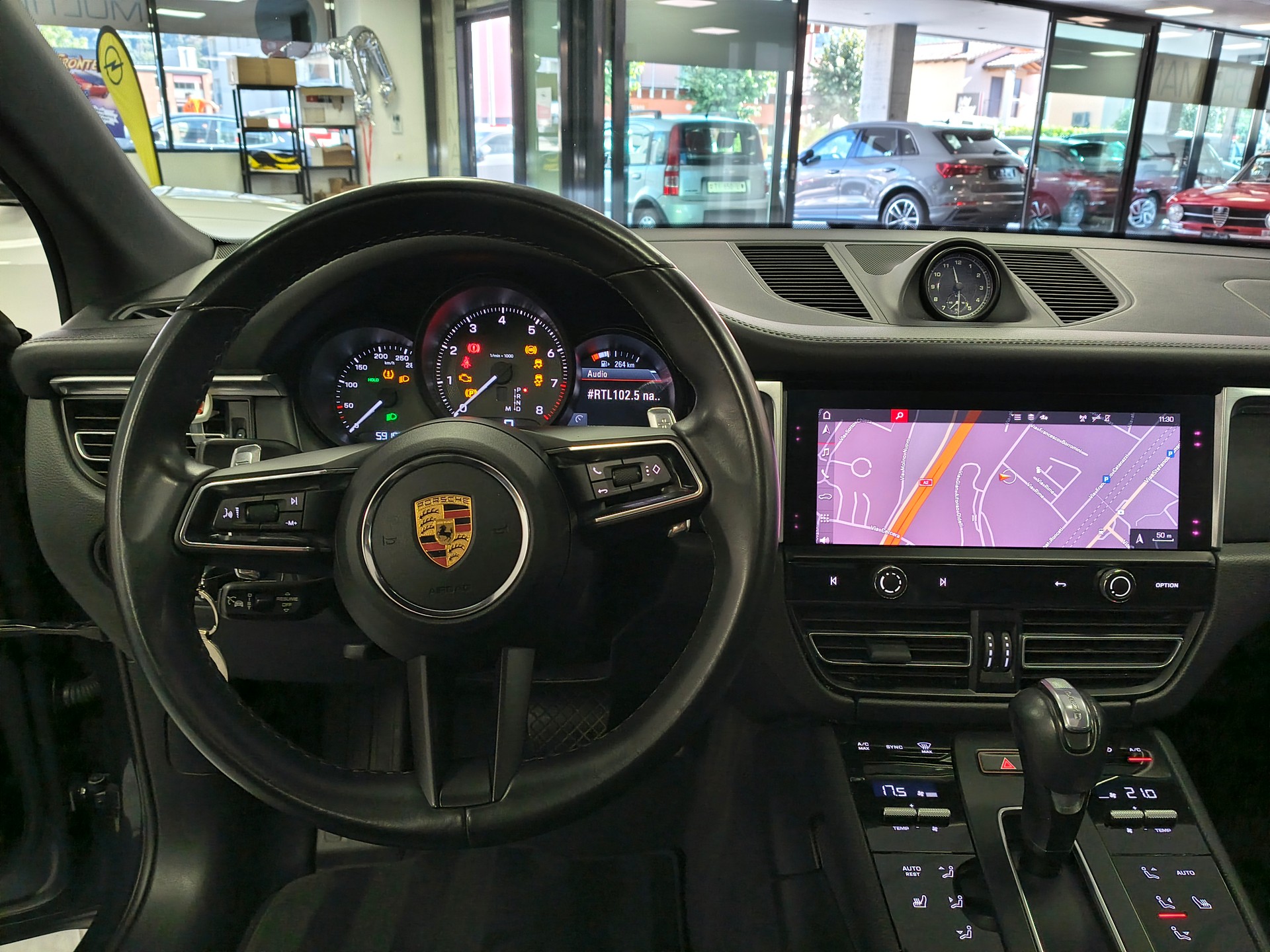 PORSCHE Macan PDK-image-11