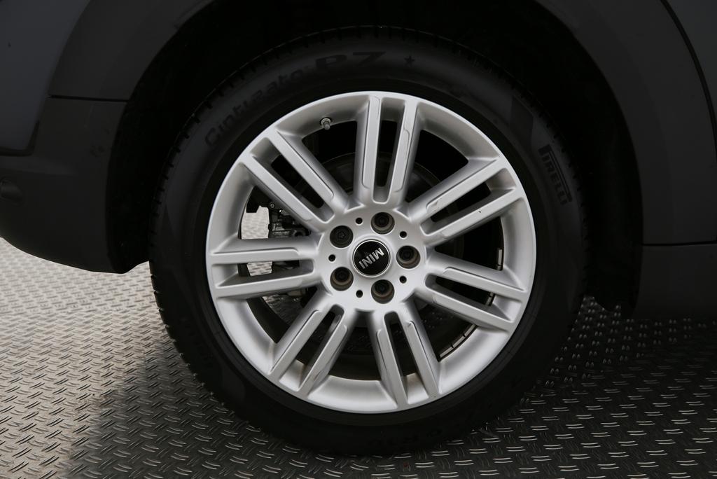 MINI Countryman F60 2.0i Cooper S ALL4-image-14