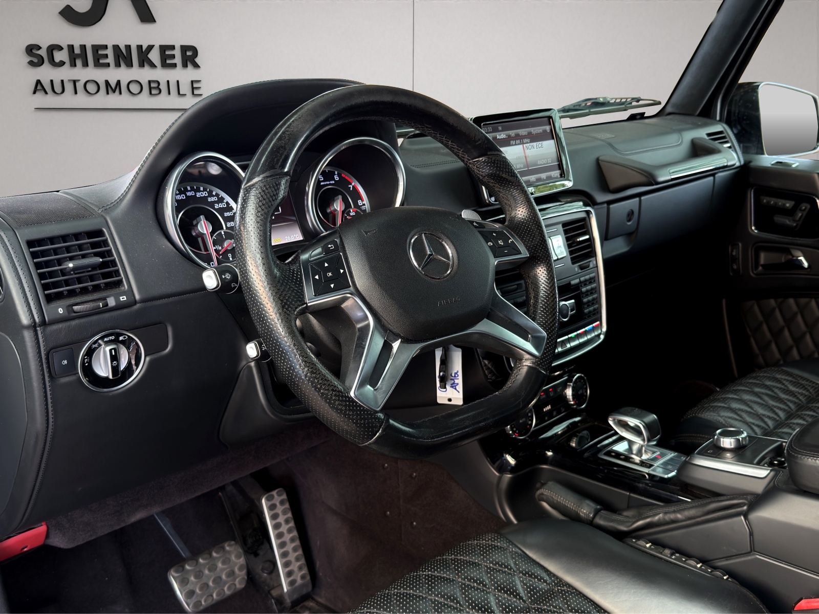 MERCEDES-BENZ G 63 AMG Automatic-image-10