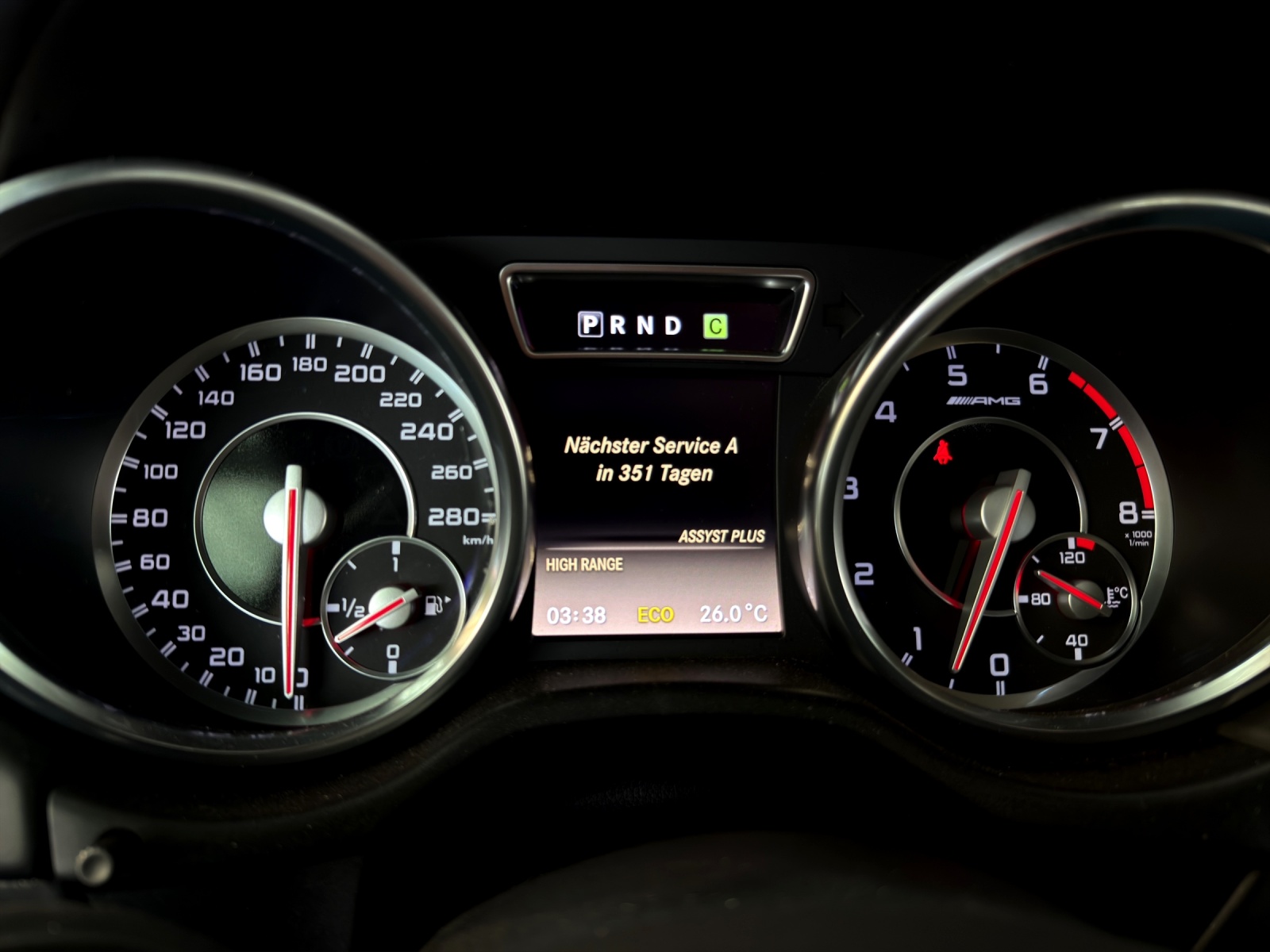 MERCEDES-BENZ G 63 AMG Automatic-image-19
