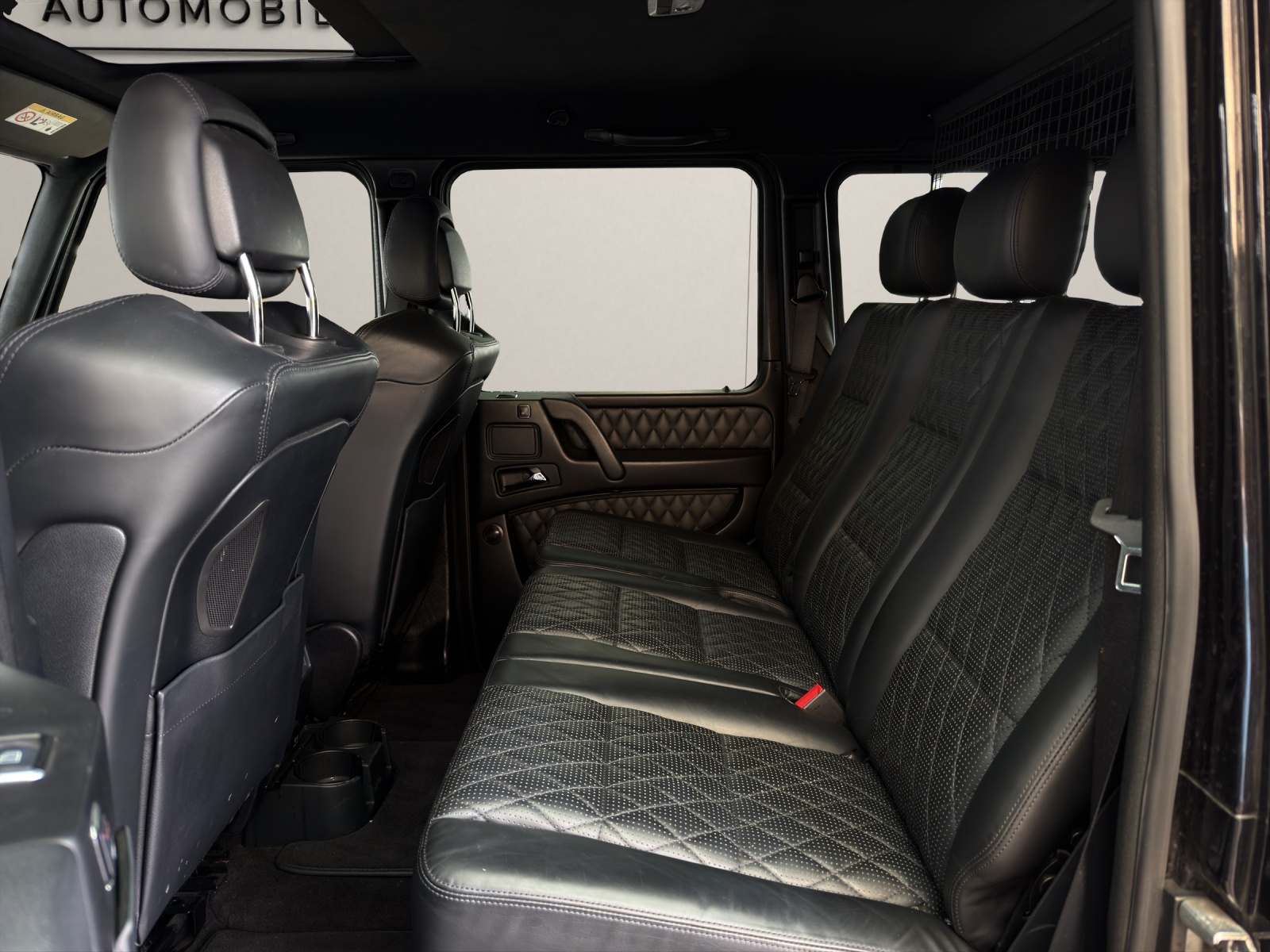 MERCEDES-BENZ G 63 AMG Automatic-image-14