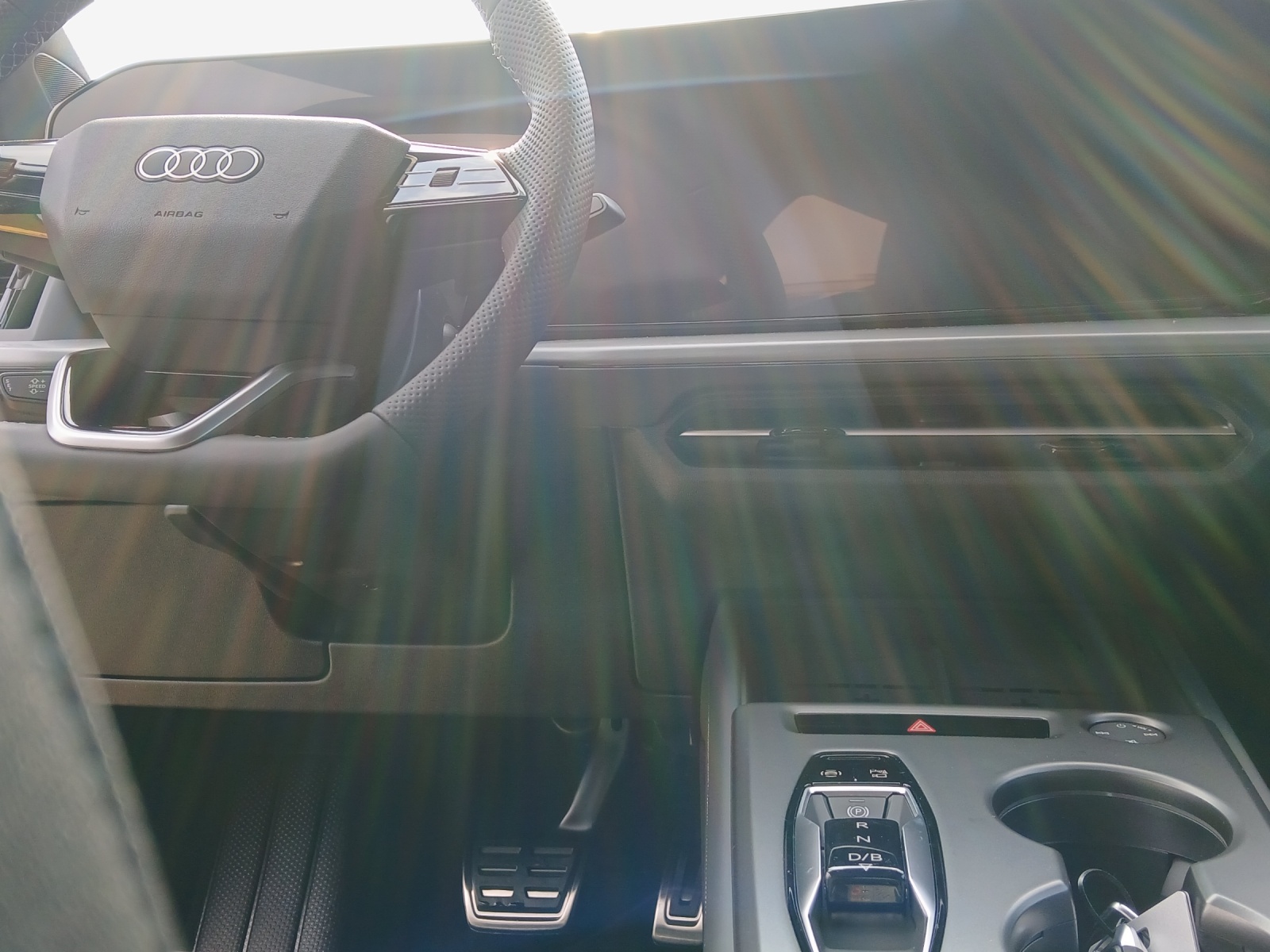 AUDI Q4 Sportback e-tron quattro performance Swiss Ski-image-8