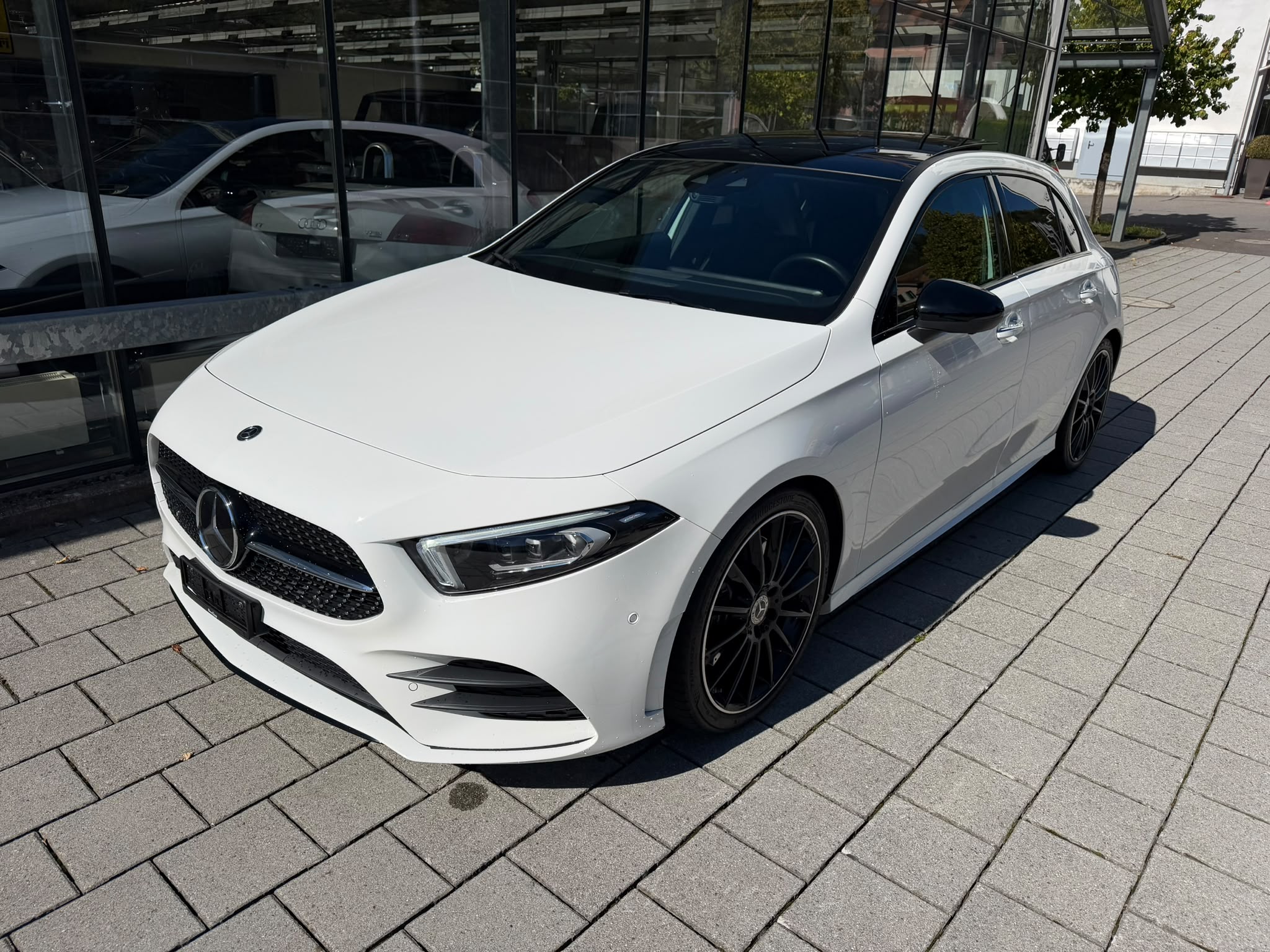 Car photo
