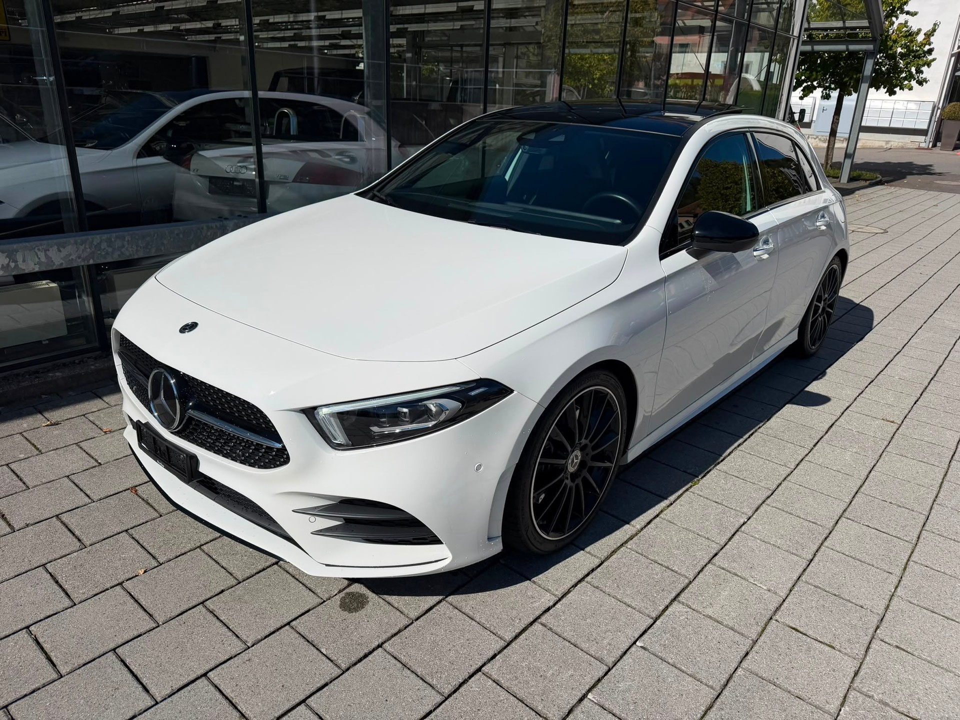 MERCEDES-BENZ A 250 4Matic AMG Line 4Matic 7G-DCT-image-0