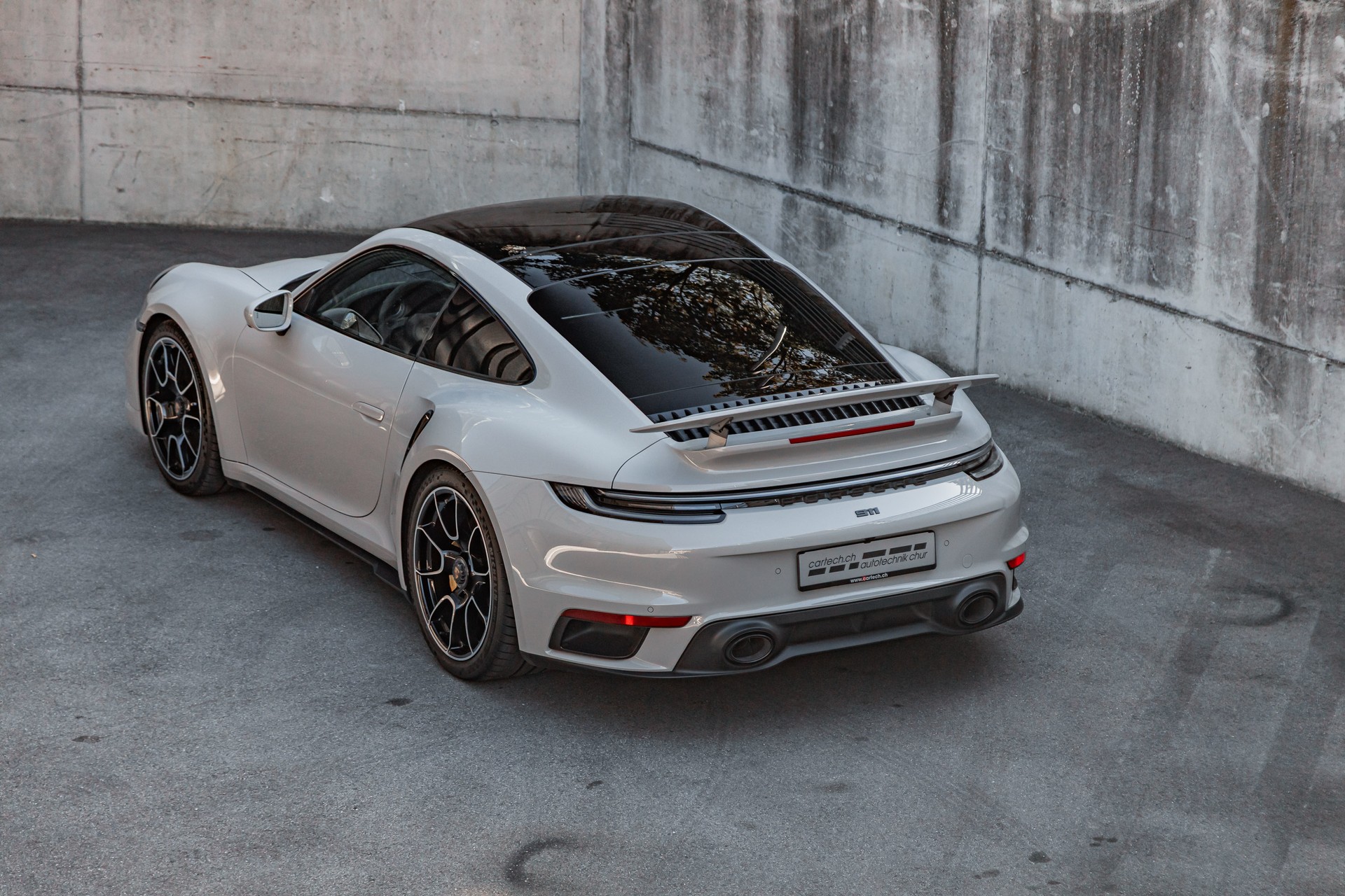 PORSCHE 911 Turbo S PDK-image-9