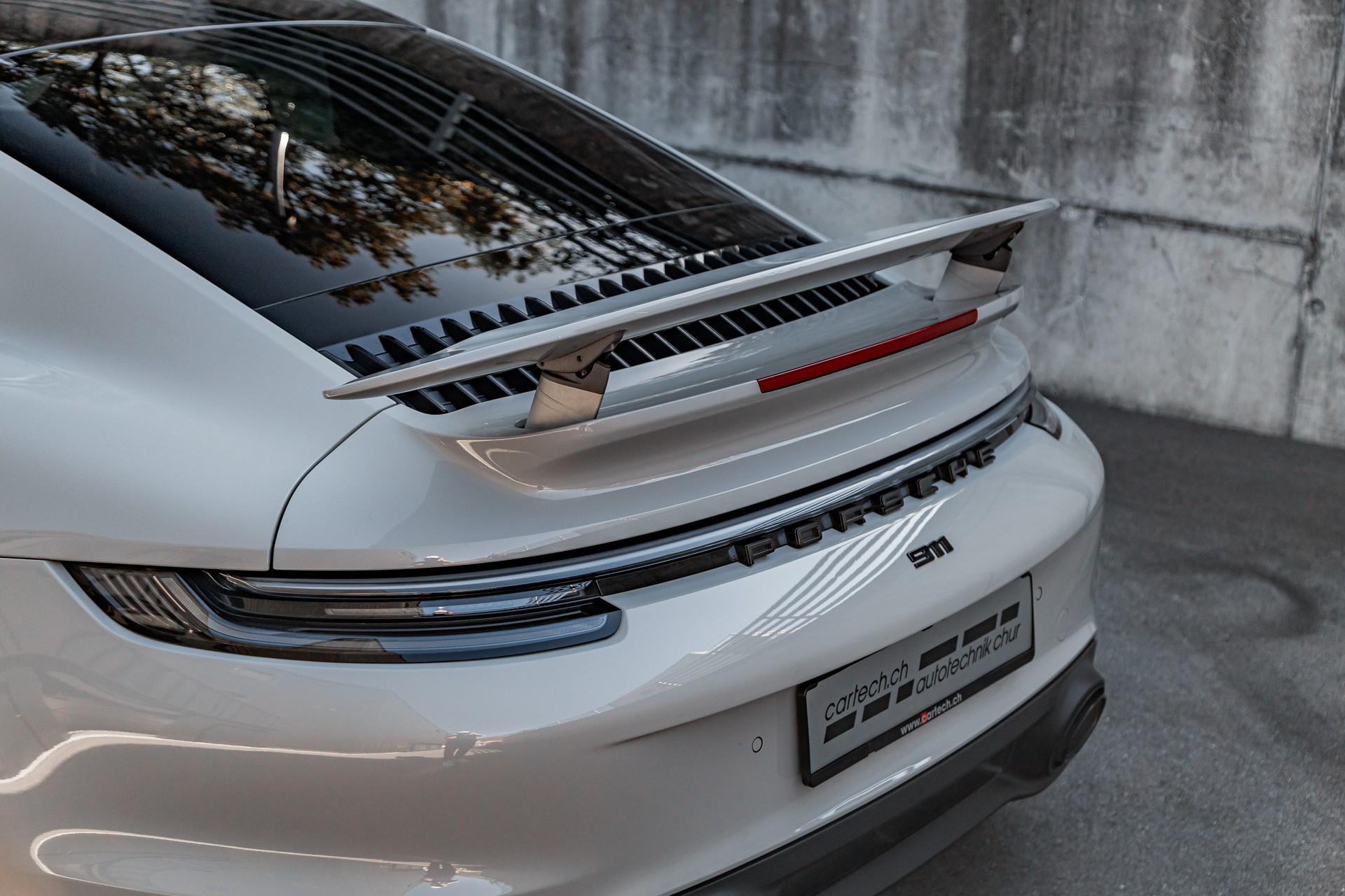 PORSCHE 911 Turbo S PDK-image-4