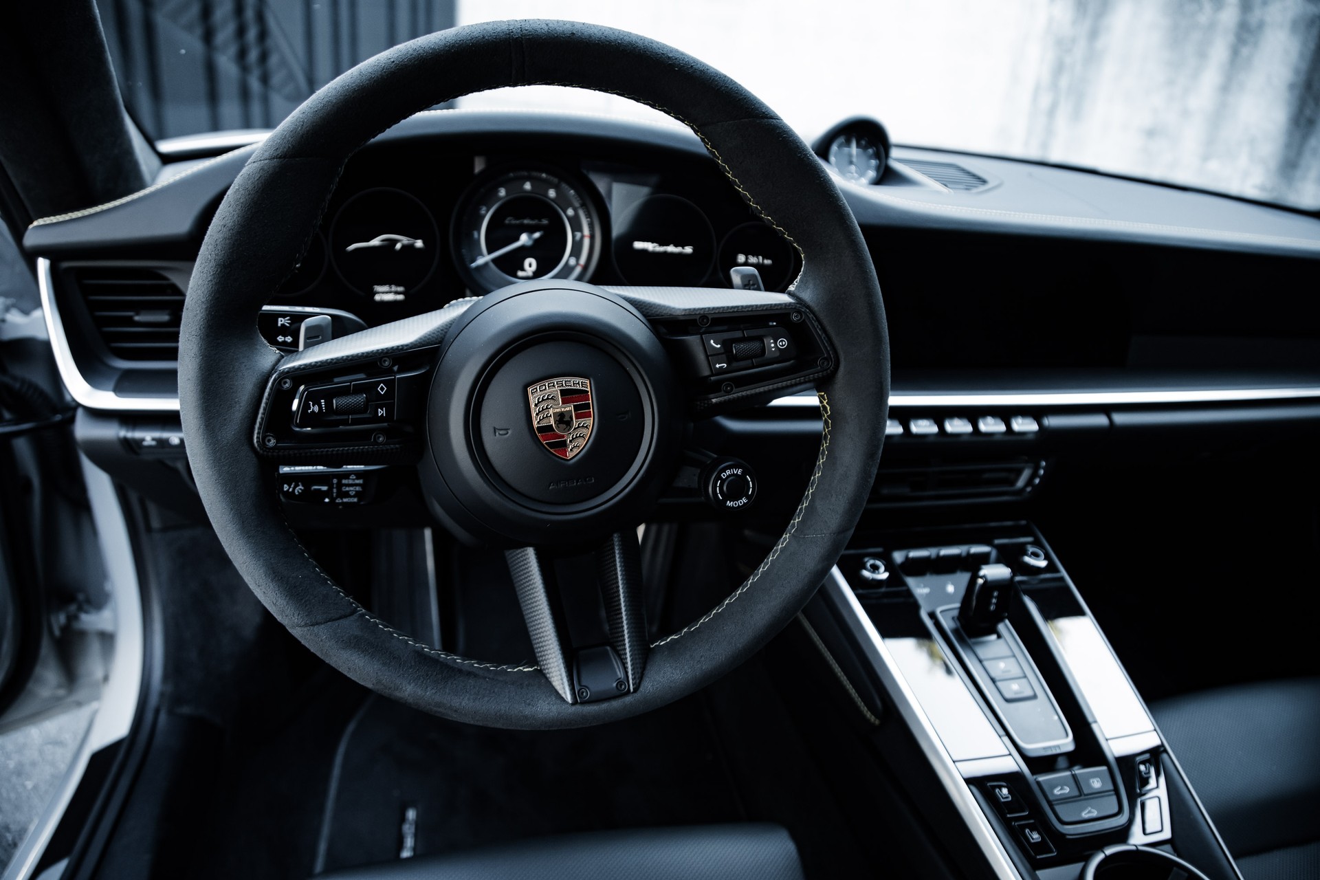 PORSCHE 911 Turbo S PDK-image-18