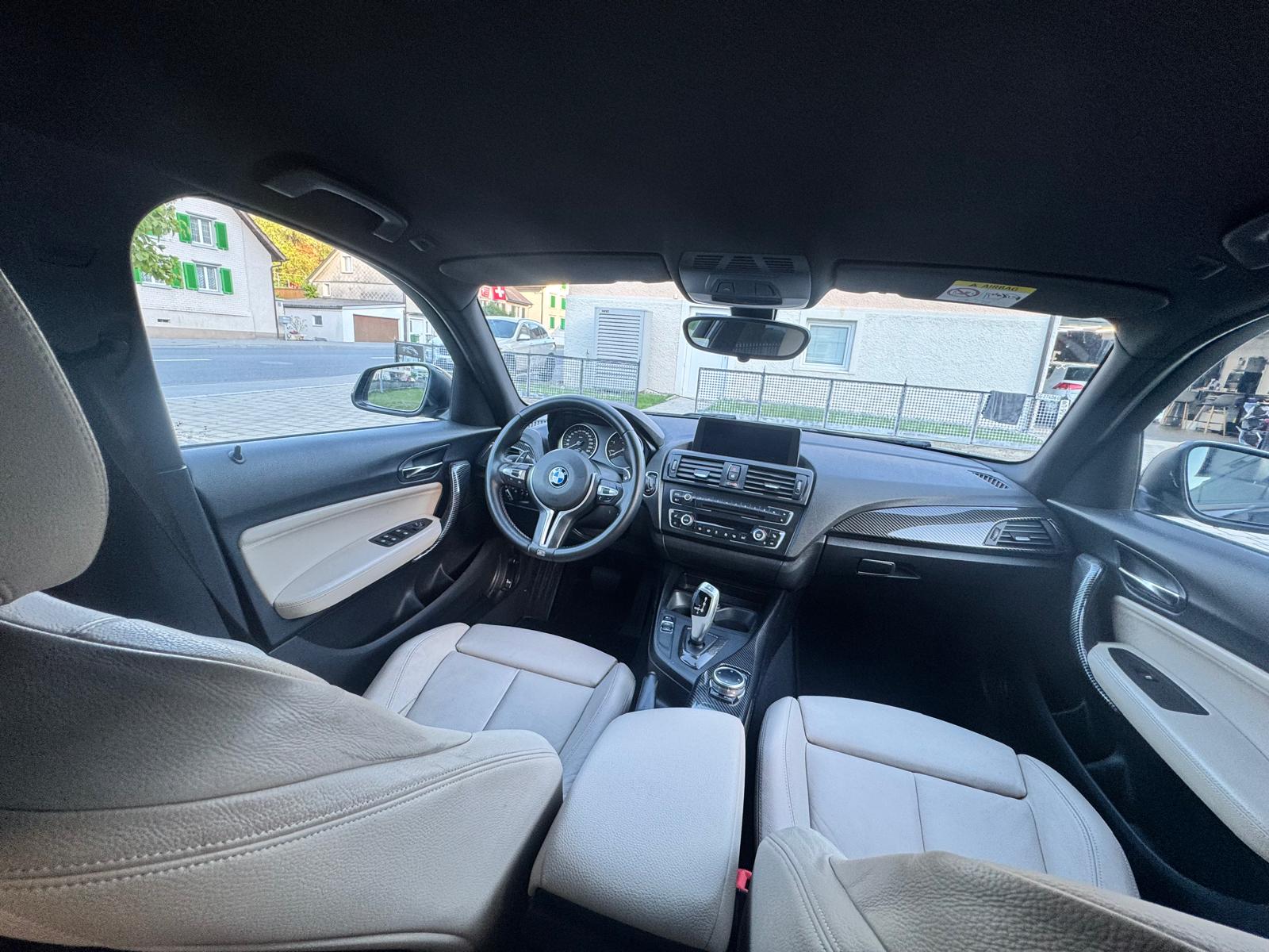 BMW 120d Sport Line Steptronic-image-8