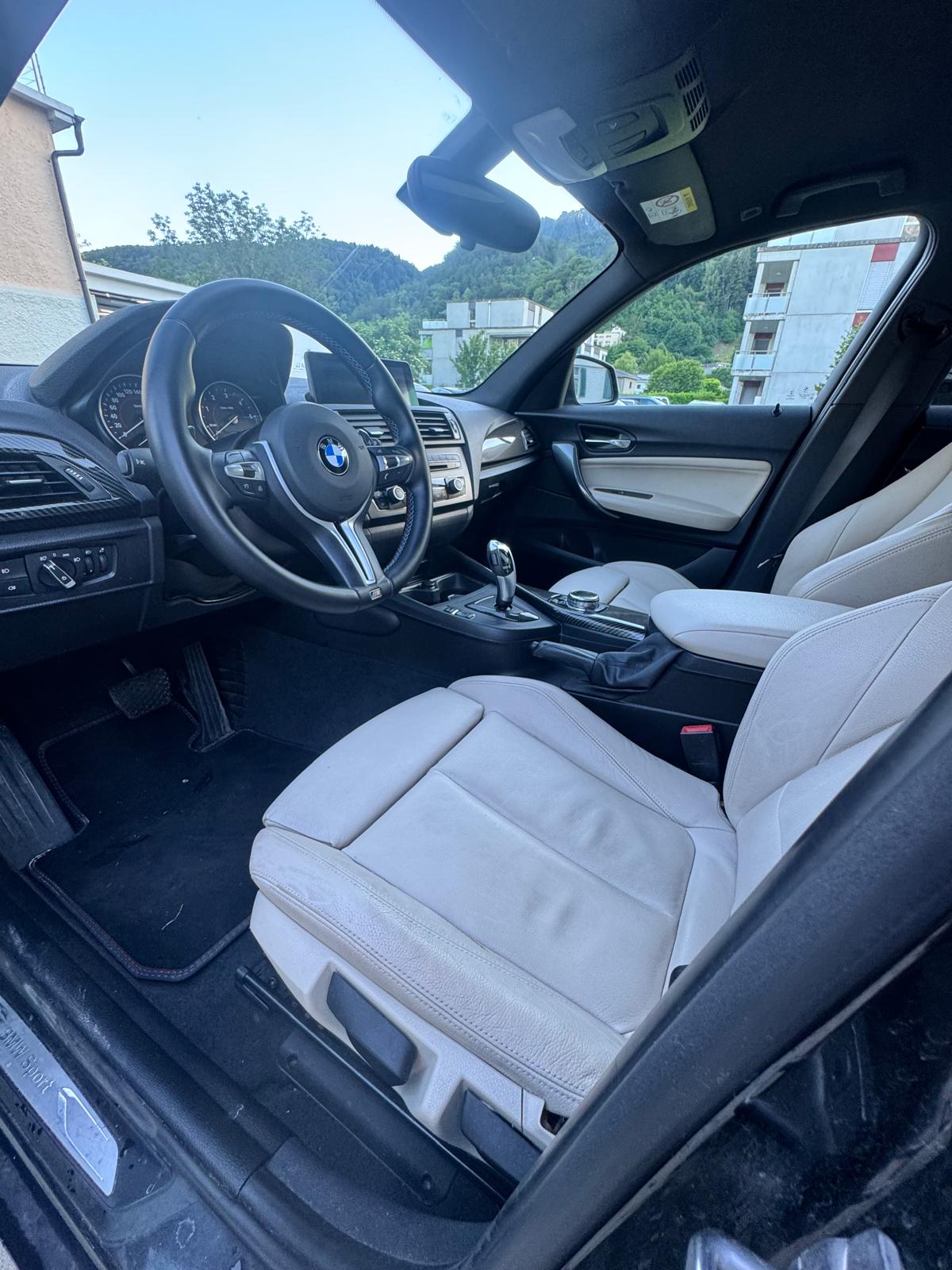 BMW 120d Sport Line Steptronic-image-9