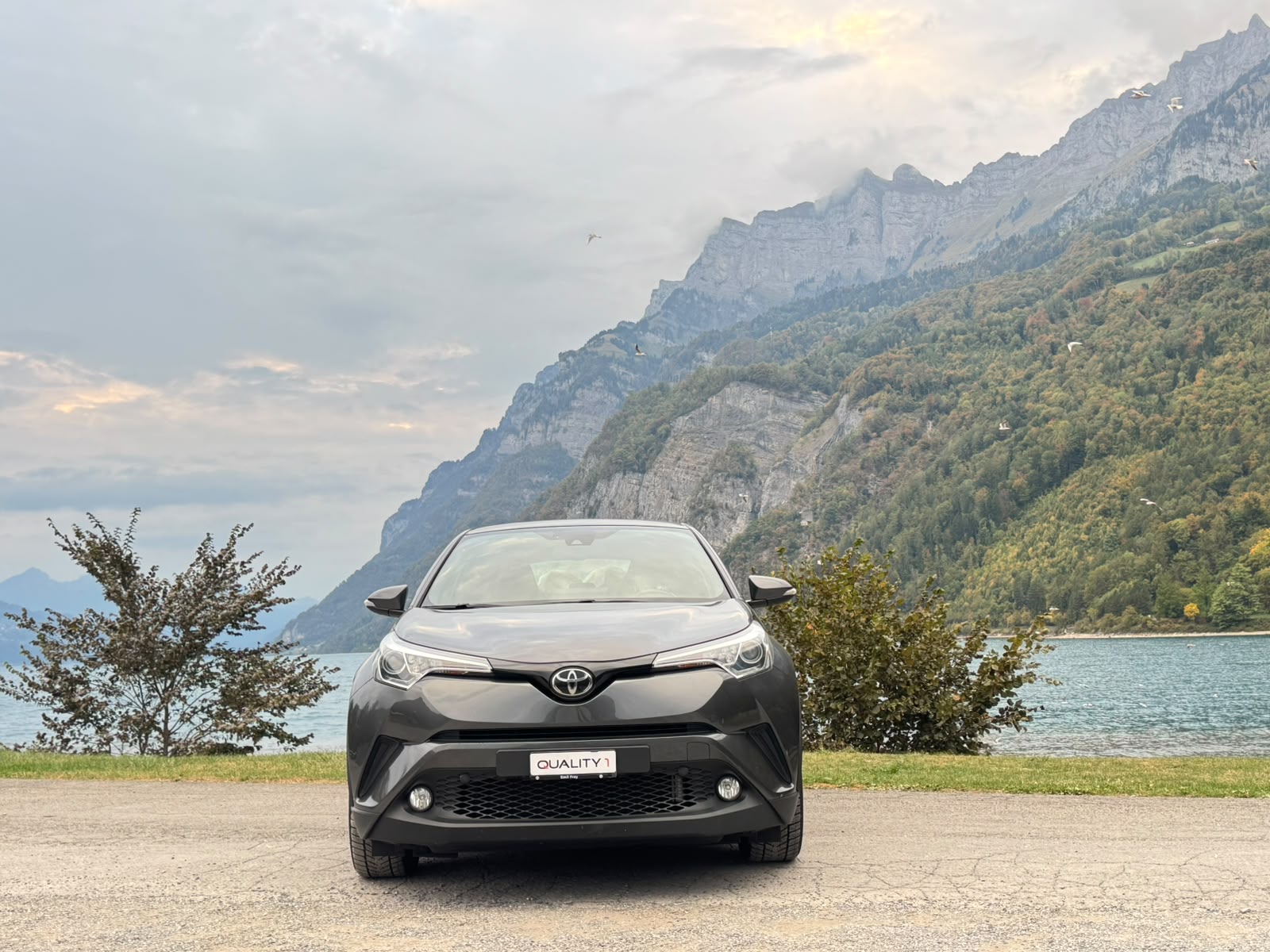 TOYOTA C-HR 1.2 Turbo Active-image-0