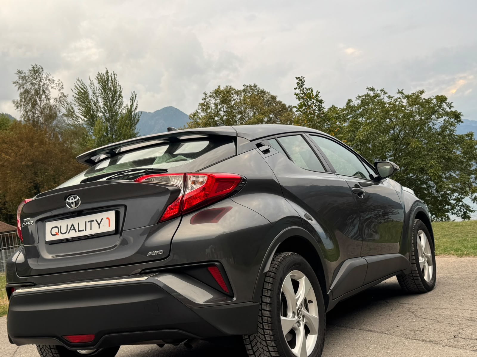 TOYOTA C-HR 1.2 Turbo Active-image-5