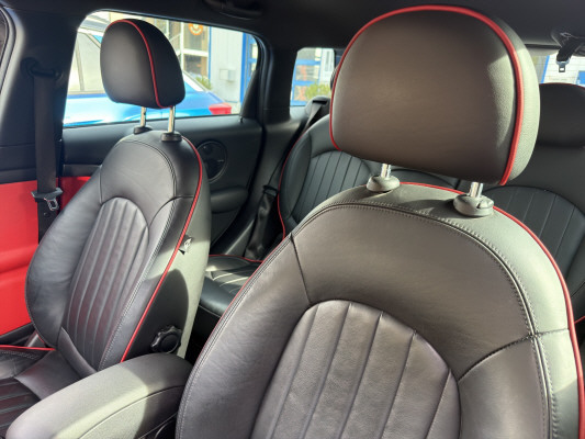 MINI Countryman JCW ALL4-image-5