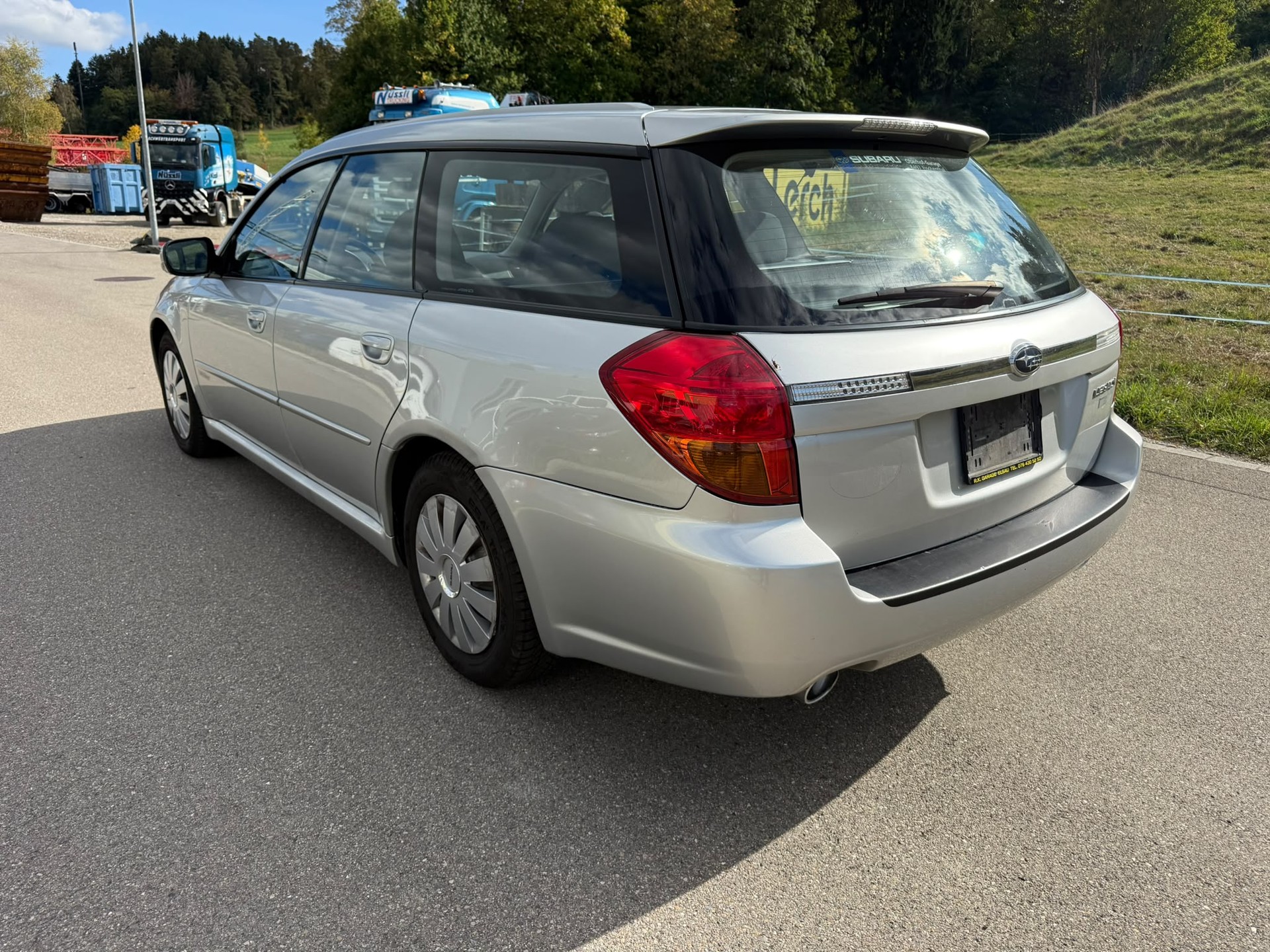 SUBARU Legacy 2.0R AWD Swiss-image-6