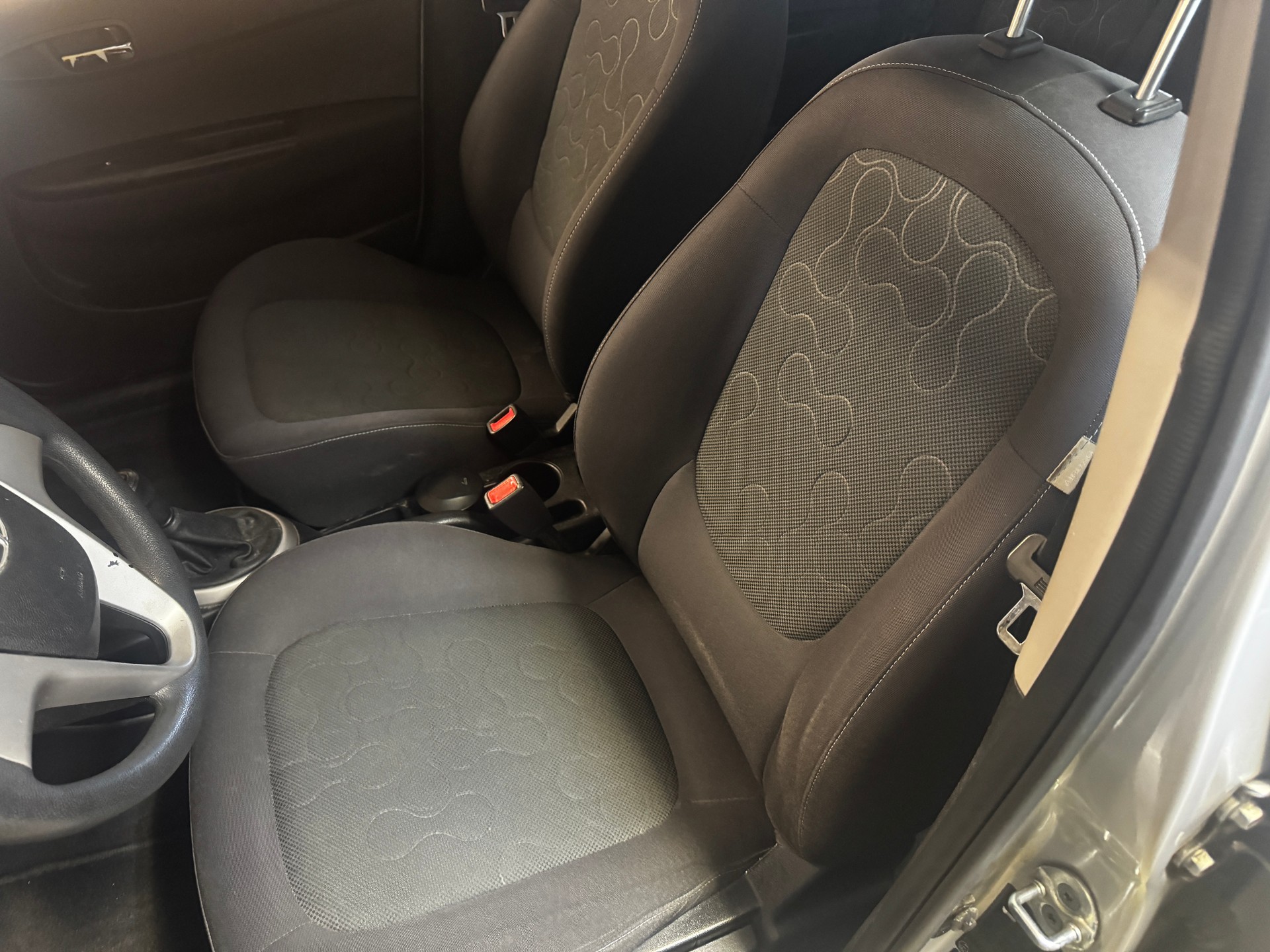 HYUNDAI i20 1.2 Comfort-image-5