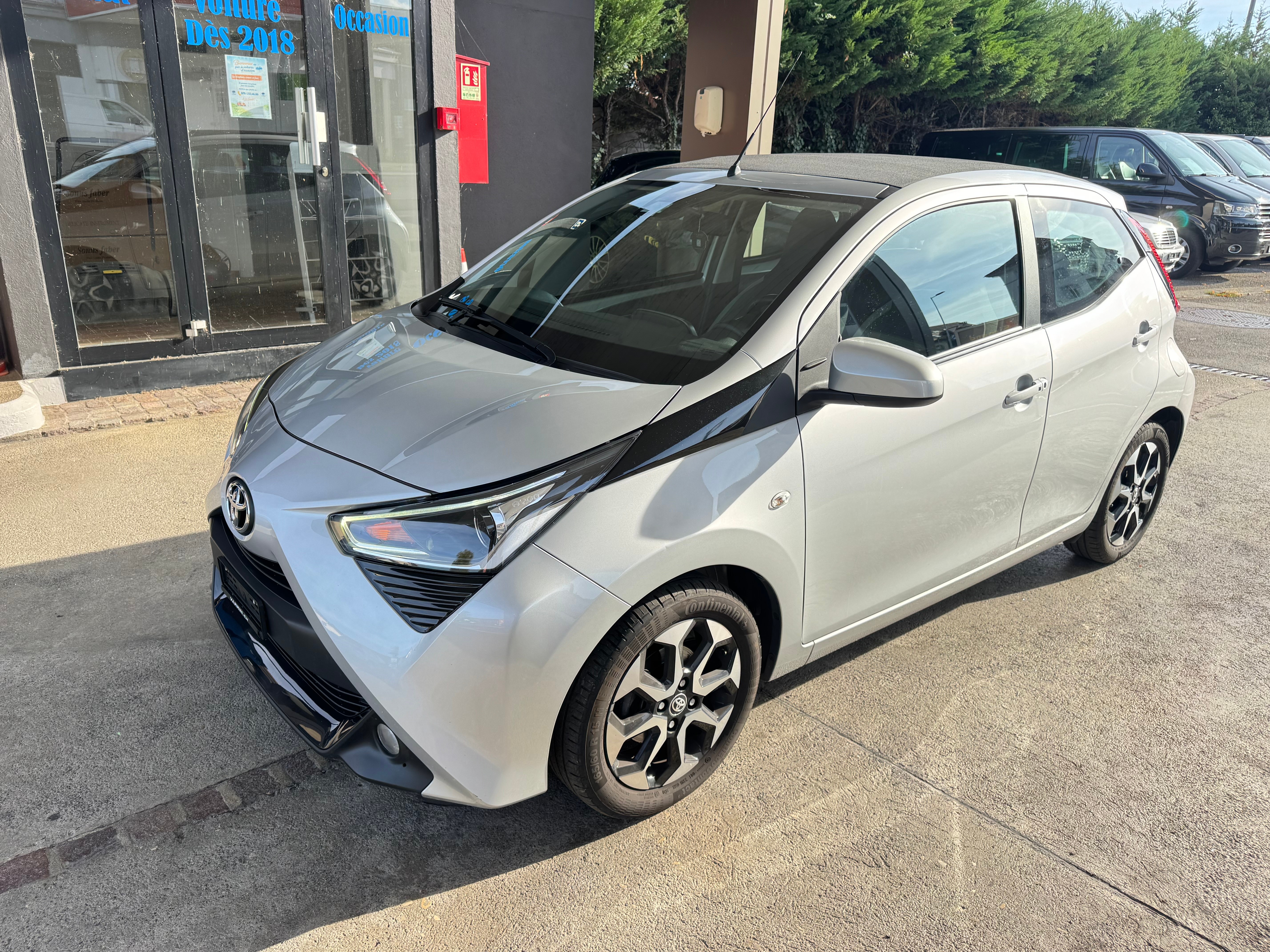Car photo