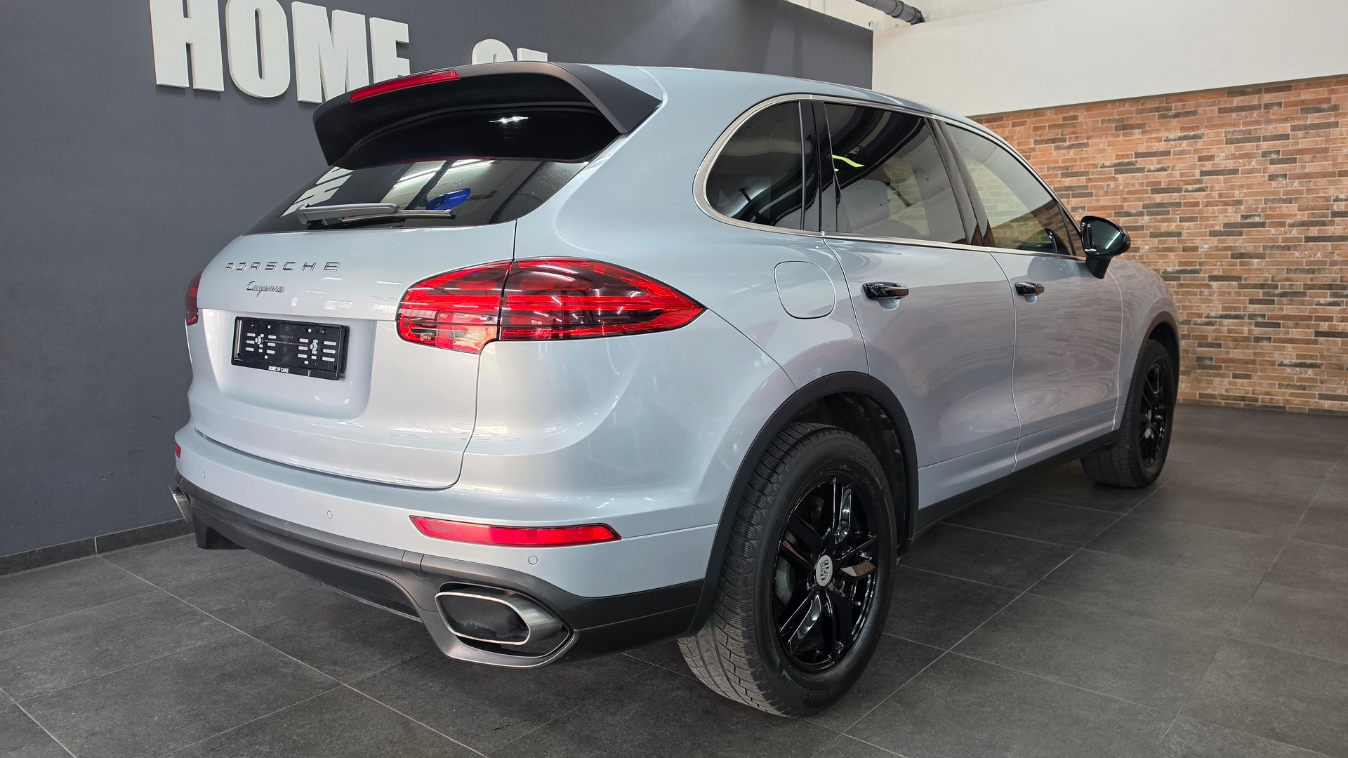 PORSCHE Cayenne-image-9