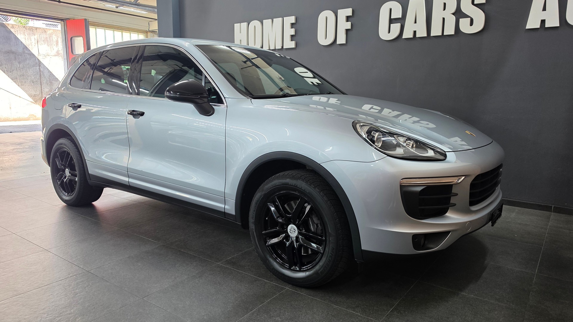 PORSCHE Cayenne-image-12