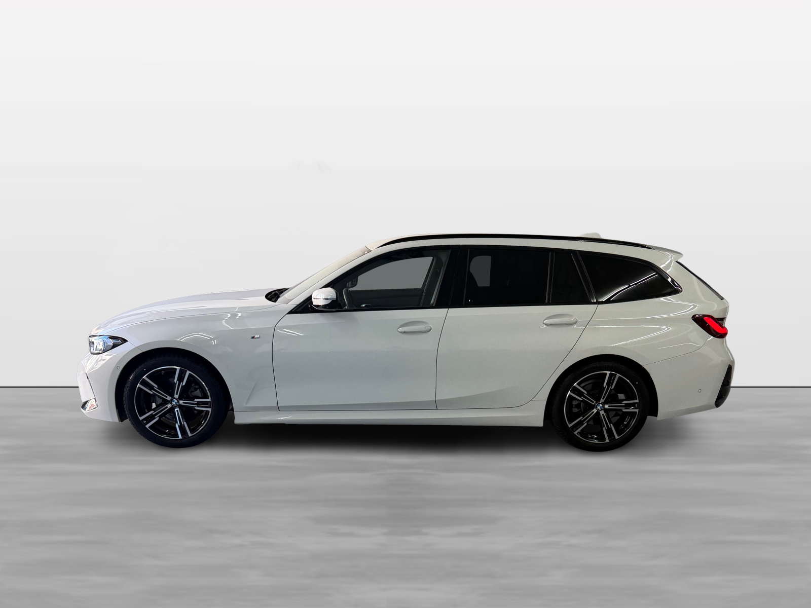 BMW 320d xDrive 48V Touring Steptronic M Sport-image-2