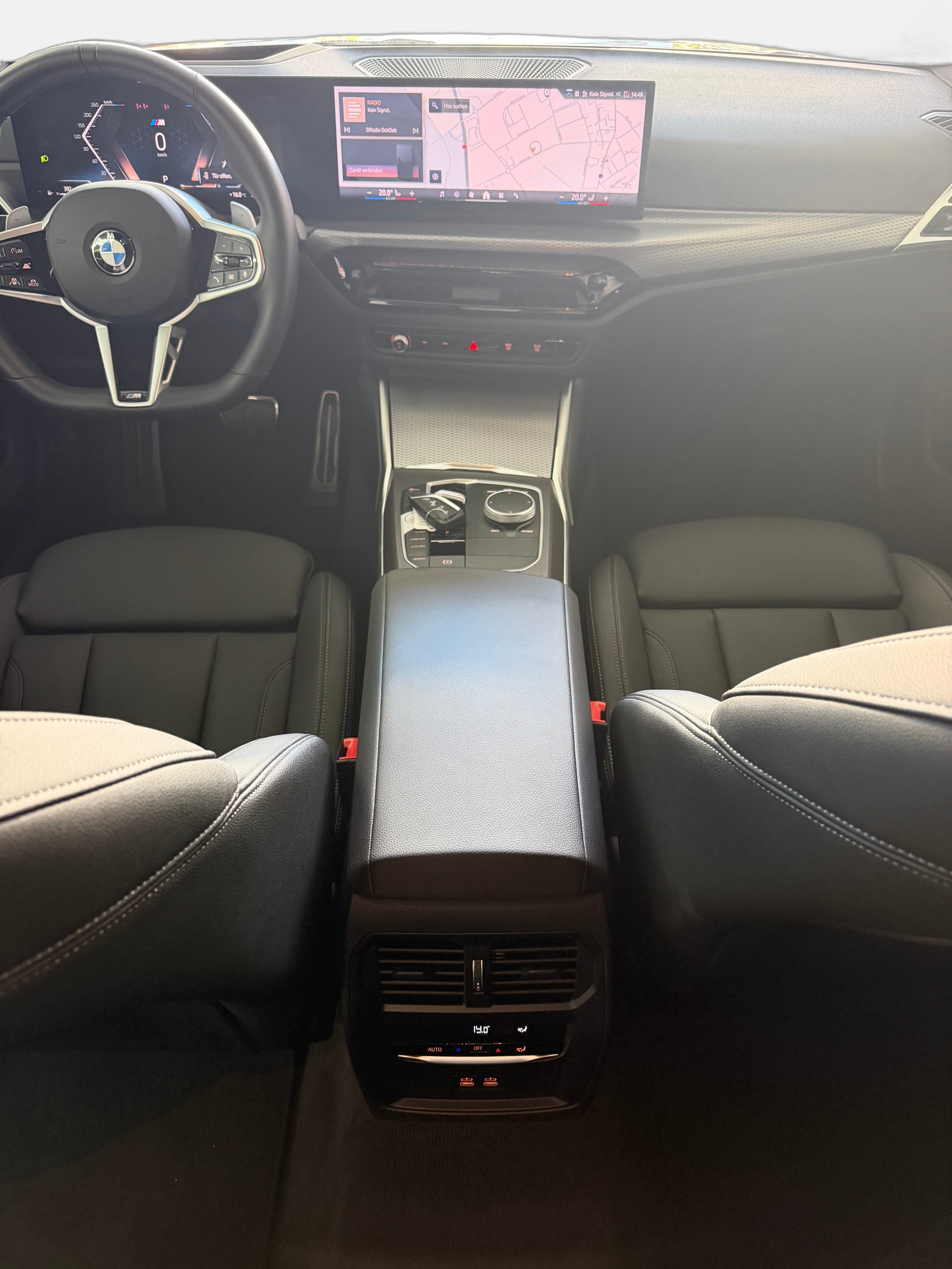 BMW 320d xDrive 48V Touring Steptronic M Sport-image-9