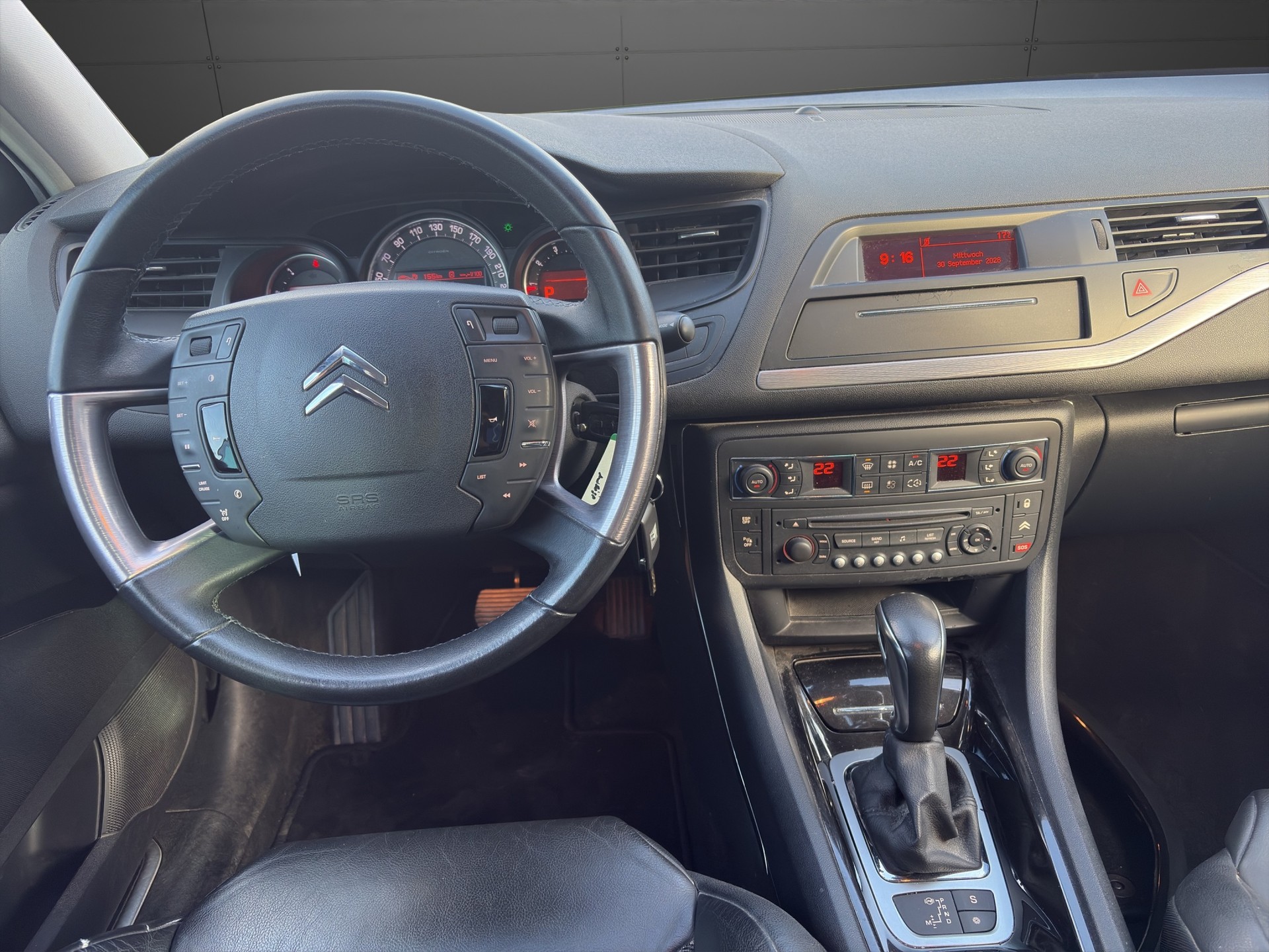 CITROEN C5 Tourer 1.6 THP 155 Exclusive-image-13