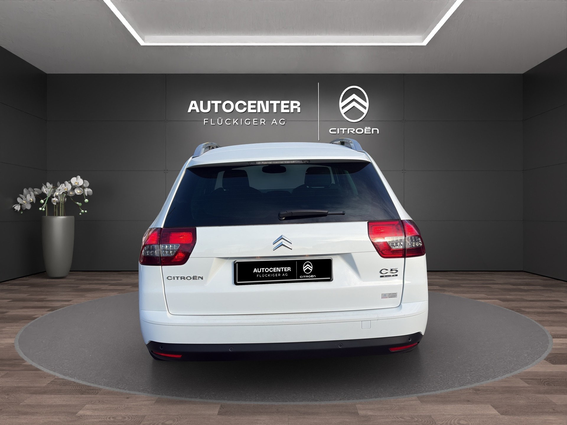 CITROEN C5 Tourer 1.6 THP 155 Exclusive-image-8