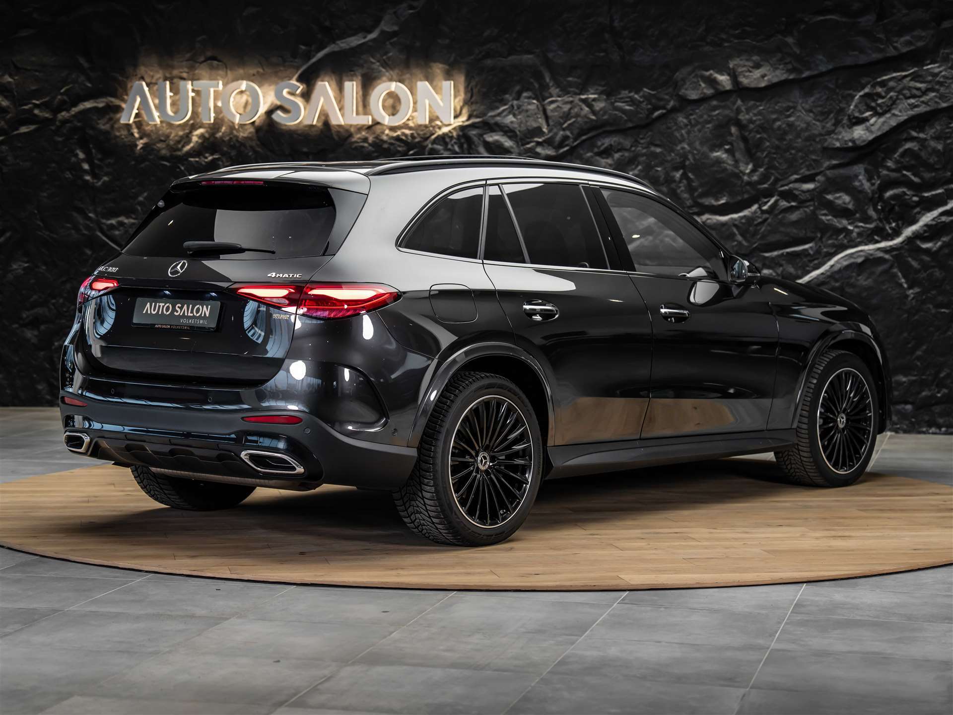 MERCEDES-BENZ GLC 300 4Matic AMG Line 9G-Tronic *Facelift*Werksgarantie*Panorama*Digital Light*-image-5