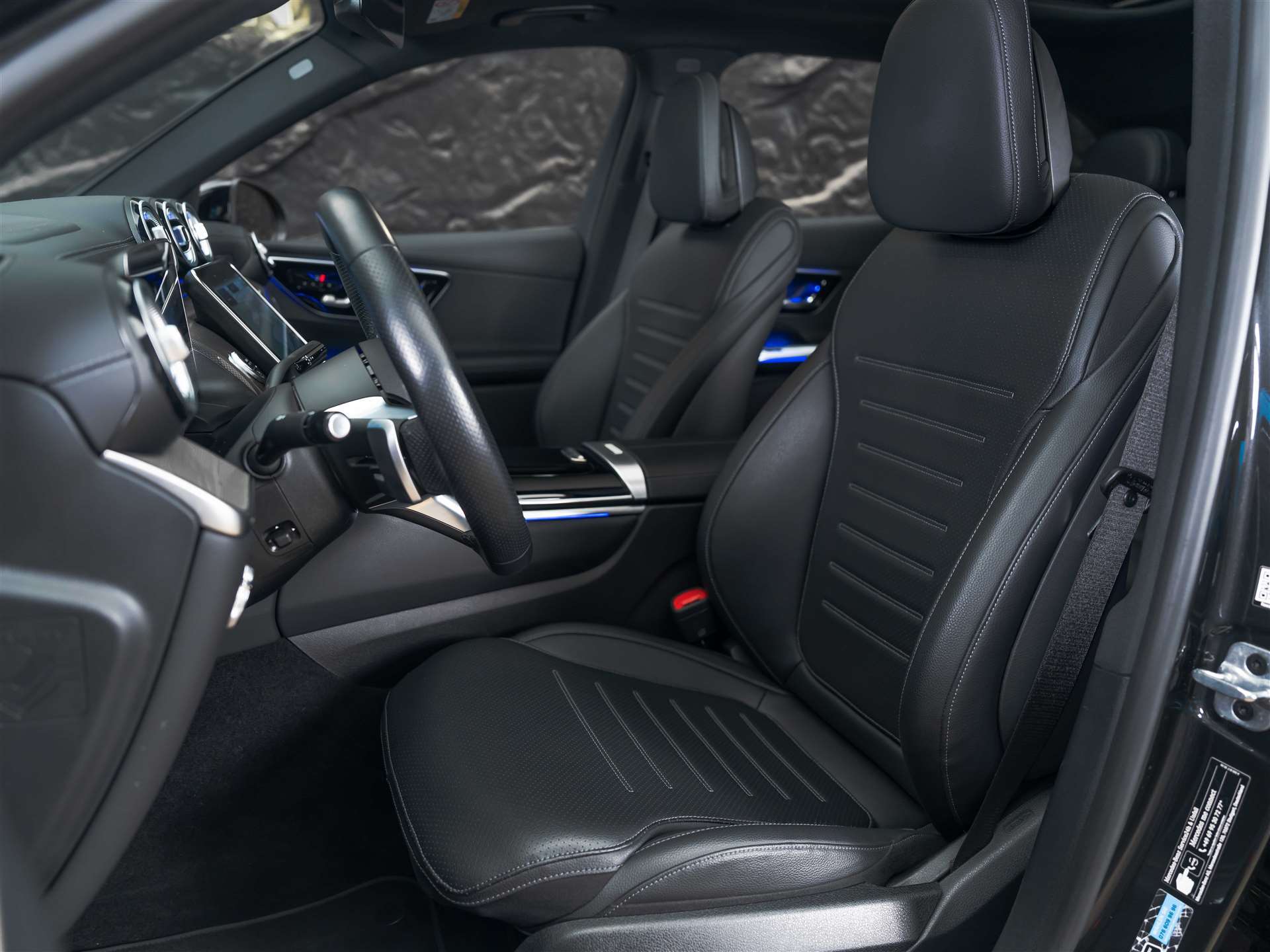 MERCEDES-BENZ GLC 300 4Matic AMG Line 9G-Tronic *Facelift*Werksgarantie*Panorama*Digital Light*-image-11