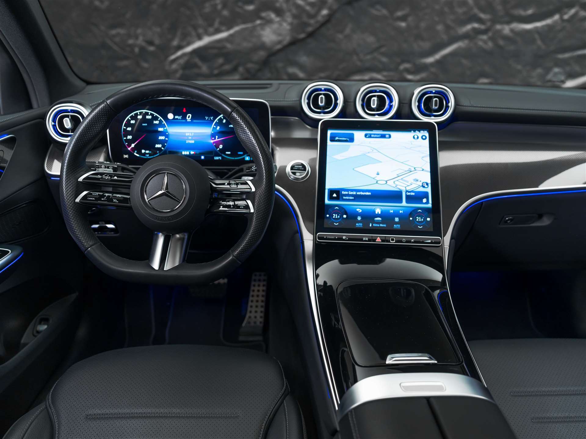 MERCEDES-BENZ GLC 300 4Matic AMG Line 9G-Tronic *Facelift*Werksgarantie*Panorama*Digital Light*-image-28