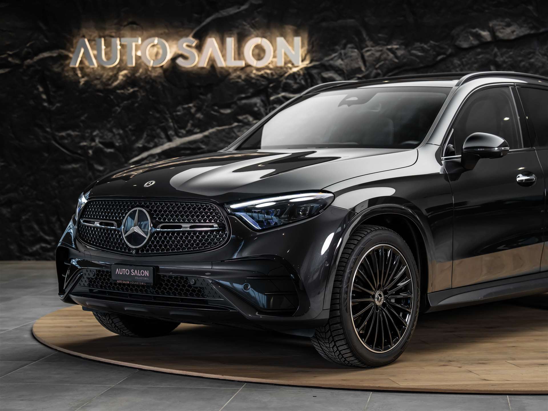 MERCEDES-BENZ GLC 300 4Matic AMG Line 9G-Tronic *Facelift*Werksgarantie*Panorama*Digital Light*-image-18