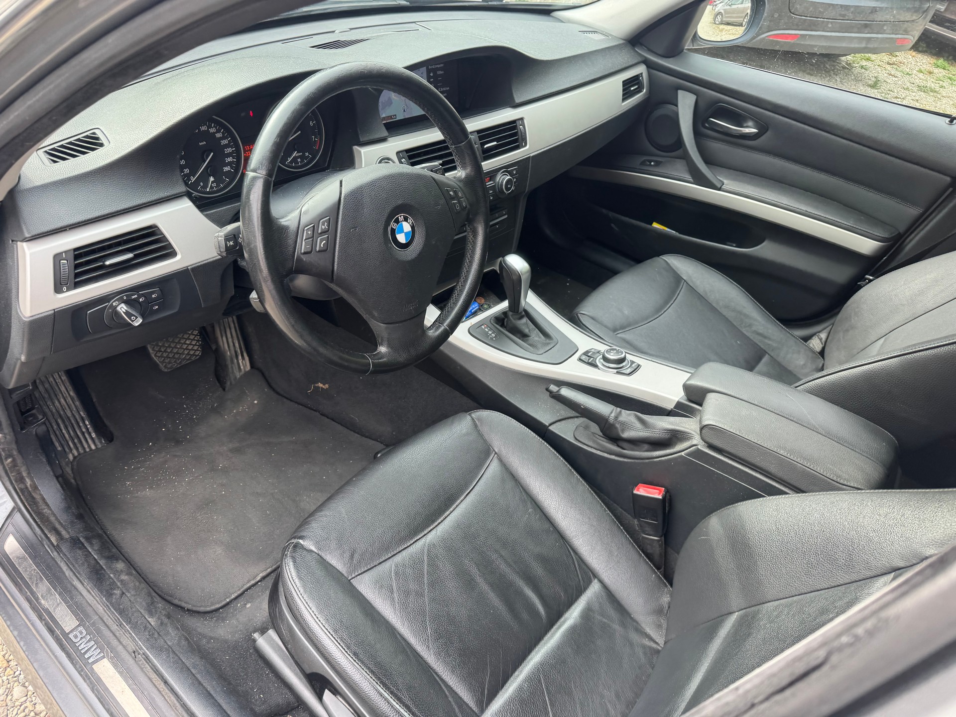 BMW 325i Touring more4you Steptronic-image-7