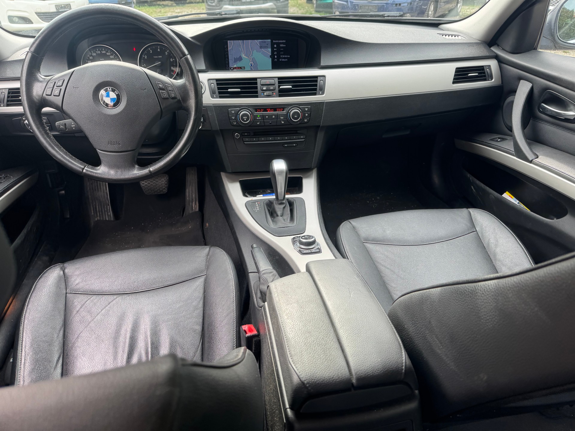 BMW 325i Touring more4you Steptronic-image-8