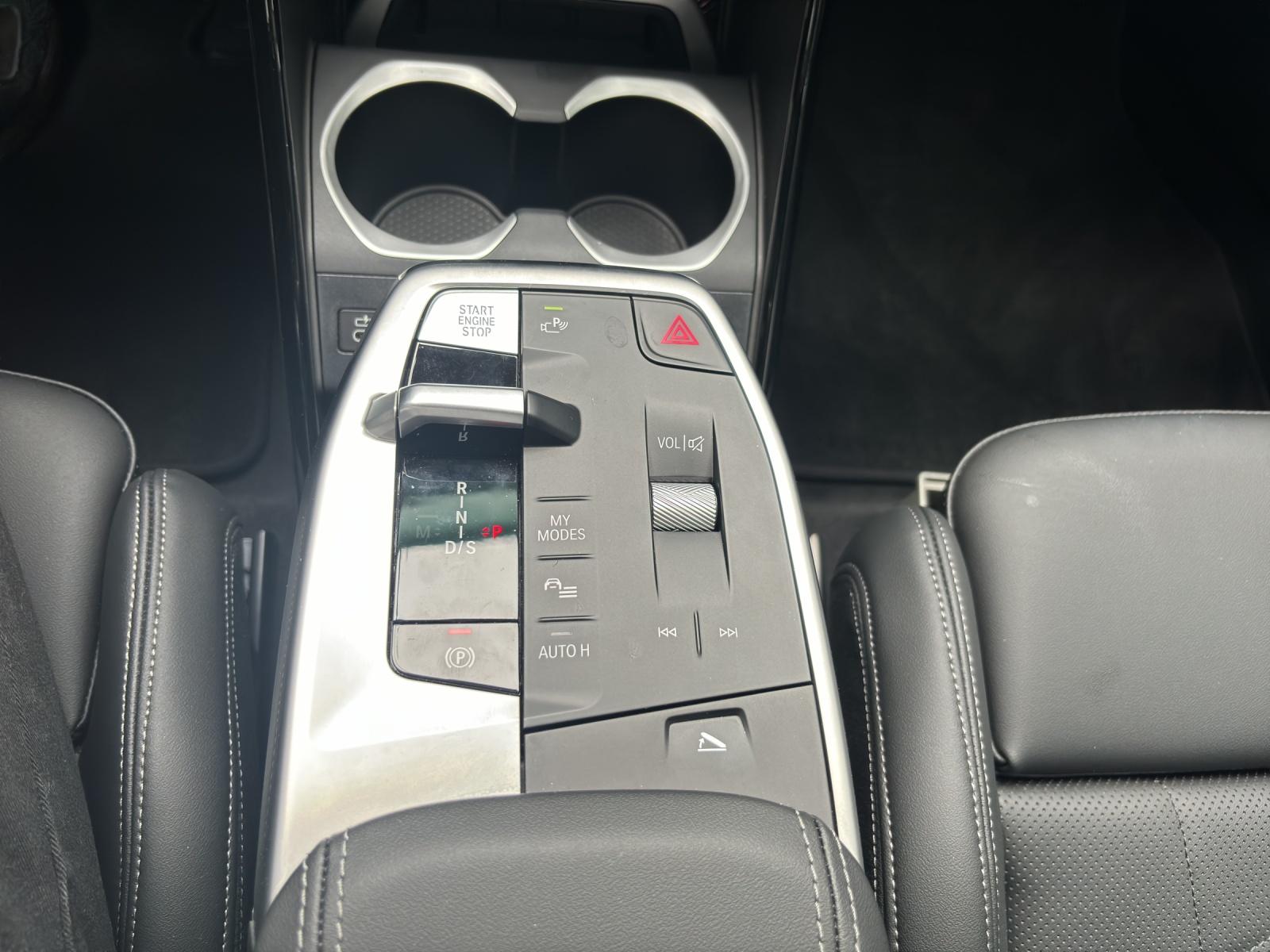 BMW X1 U11 23d xDrive paddles-image-8