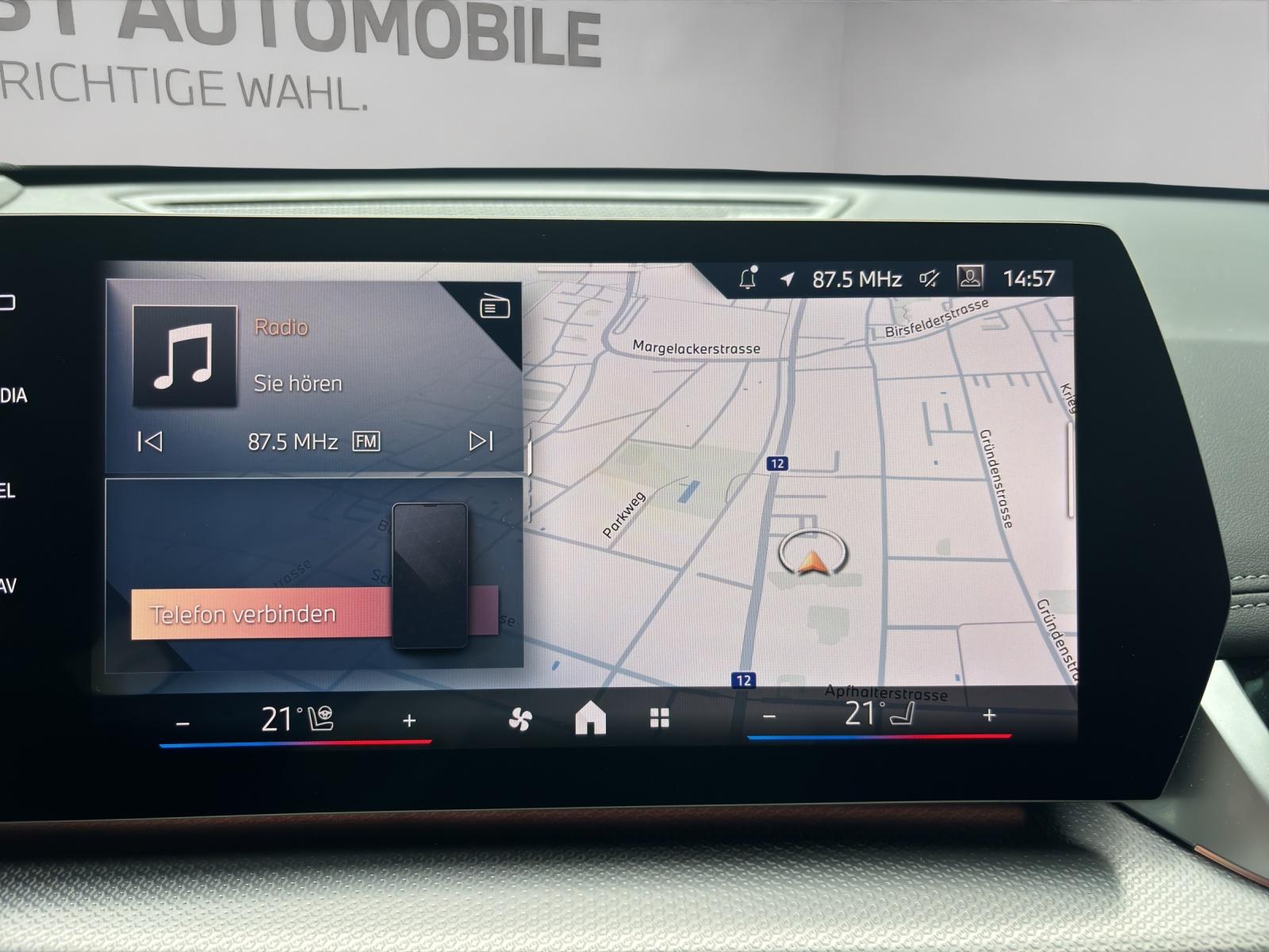 BMW X1 U11 23d xDrive paddles-image-11