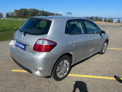 TOYOTA Auris 1.6 Linea Luna-image-6