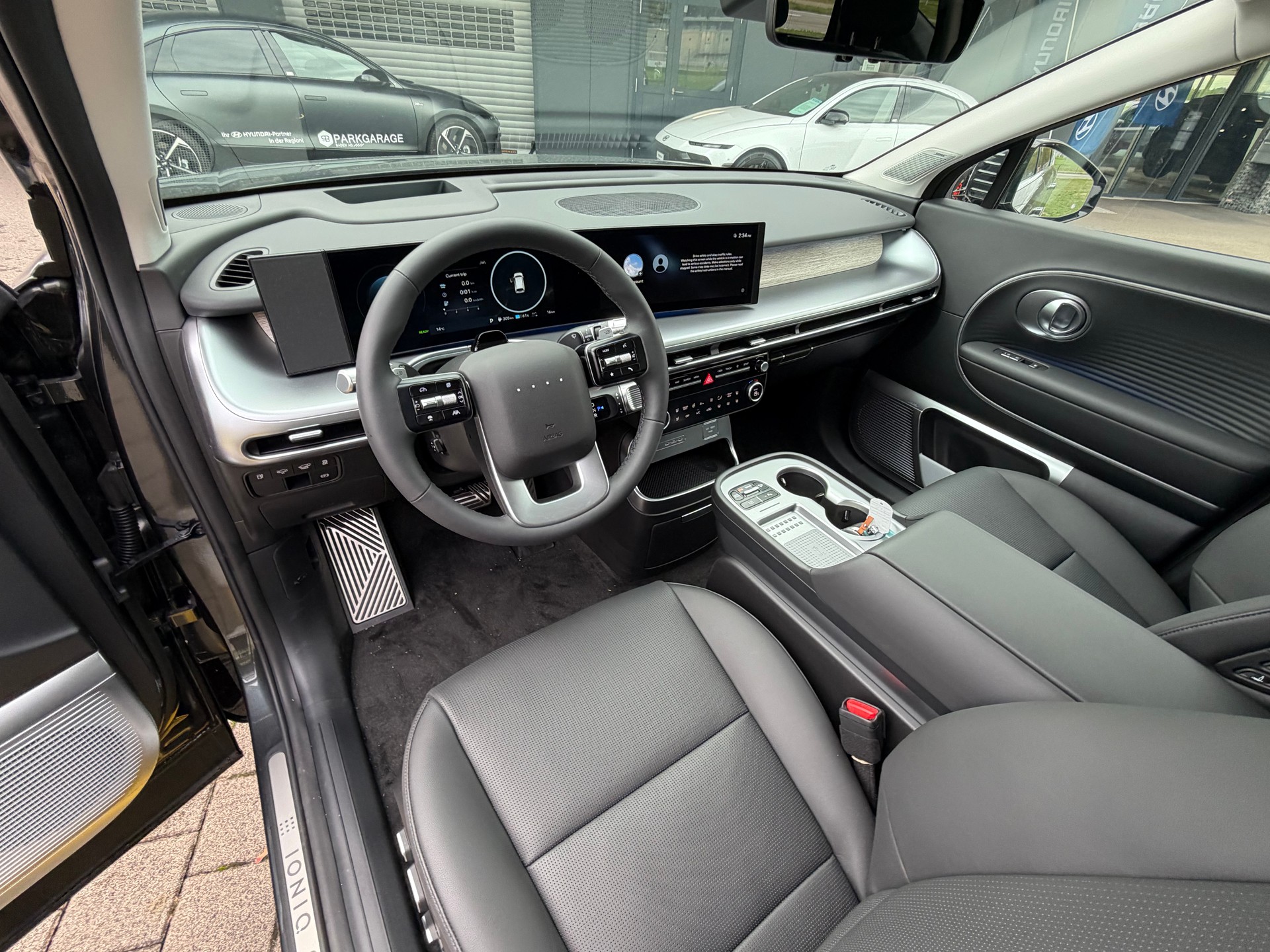 HYUNDAI Ioniq 9 110kWh Vertex 4WD-image-5