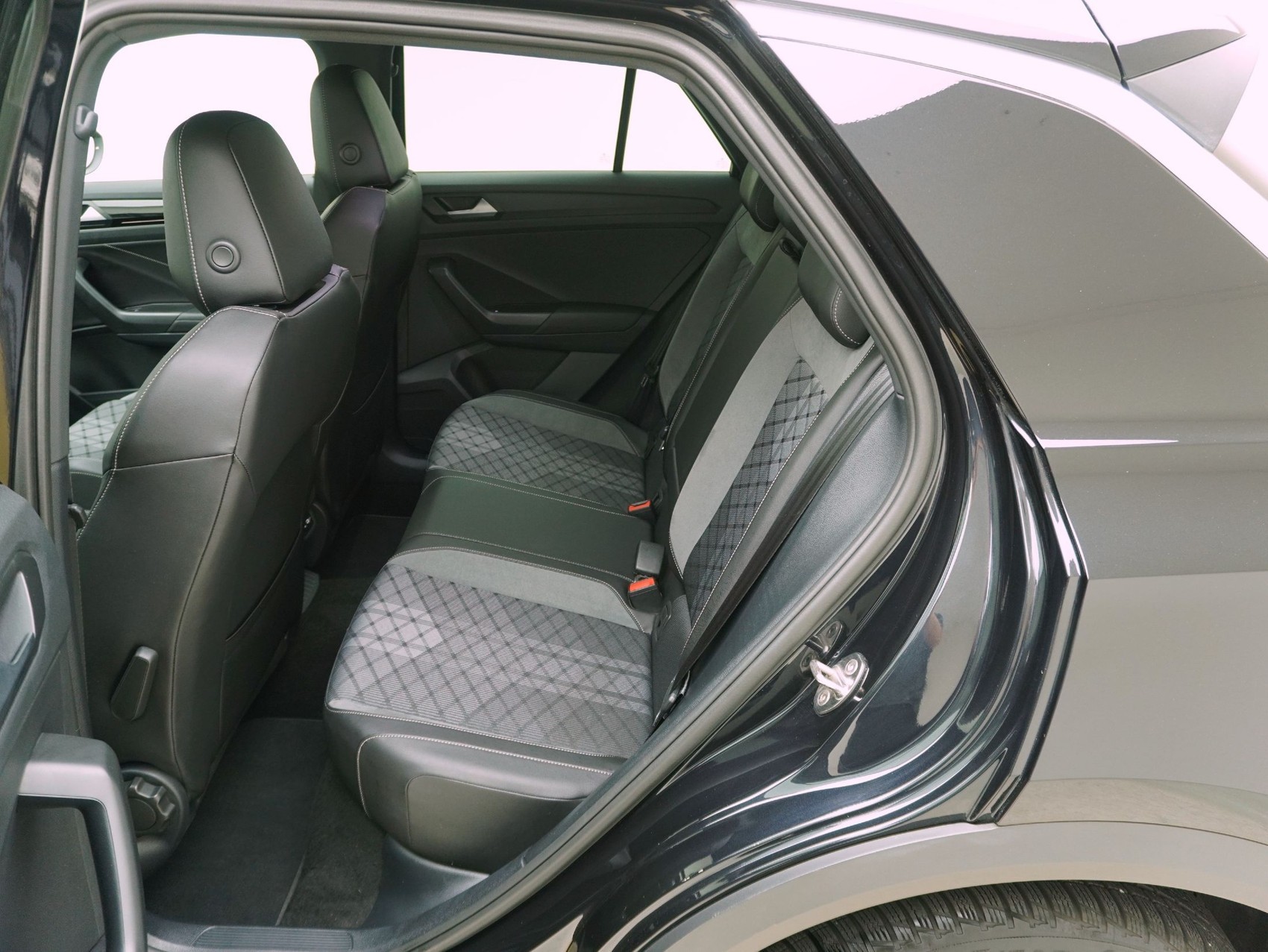 VW T-Roc 1.5 TSI DSG R-Line-image-10