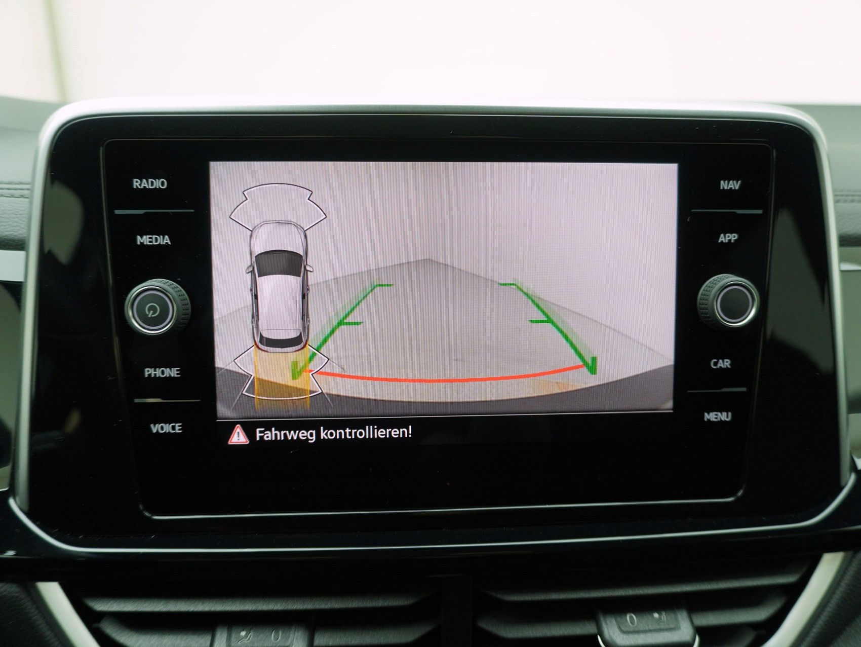 VW T-Roc 1.5 TSI DSG R-Line-image-16
