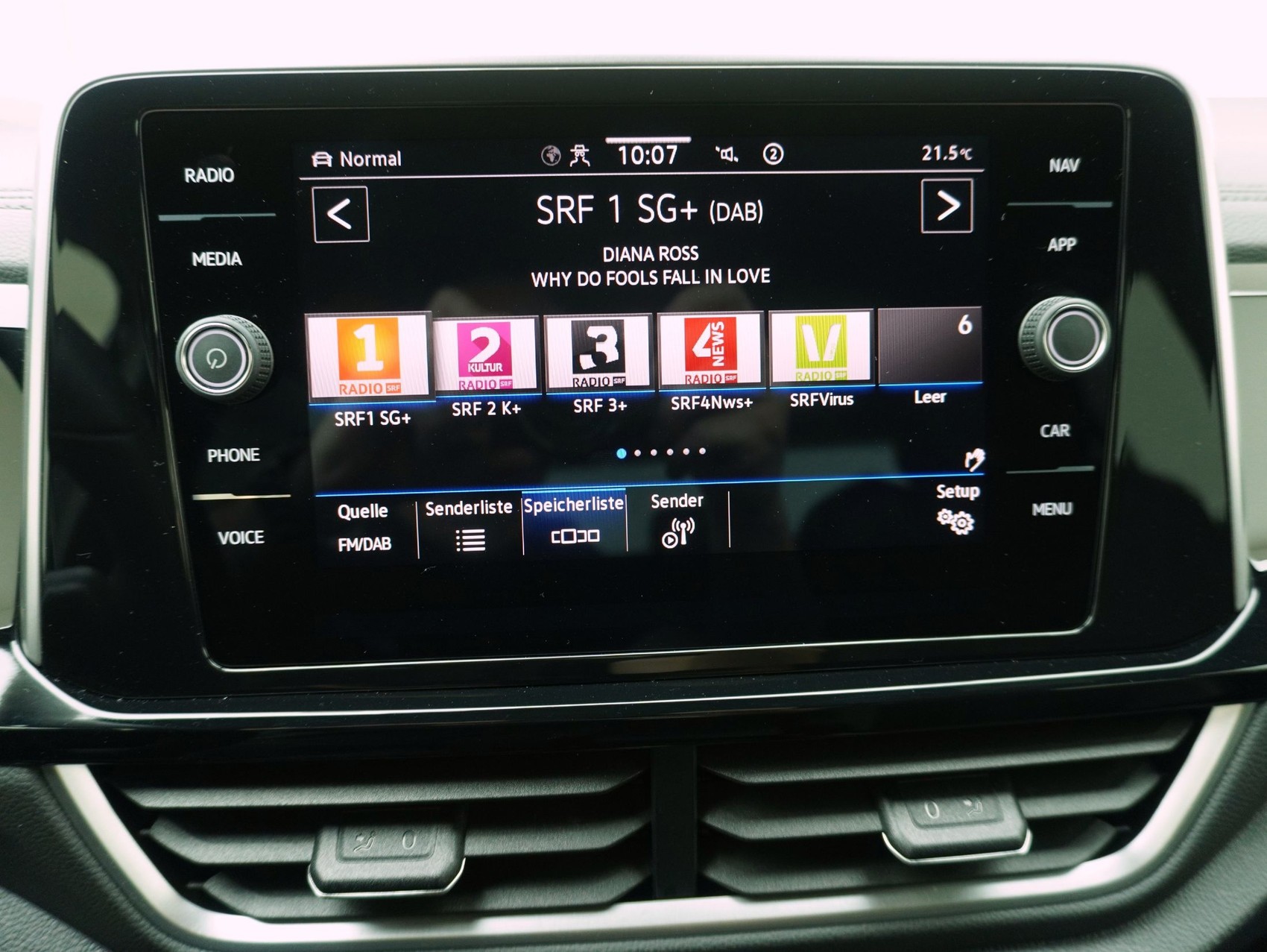 VW T-Roc 1.5 TSI DSG R-Line-image-17