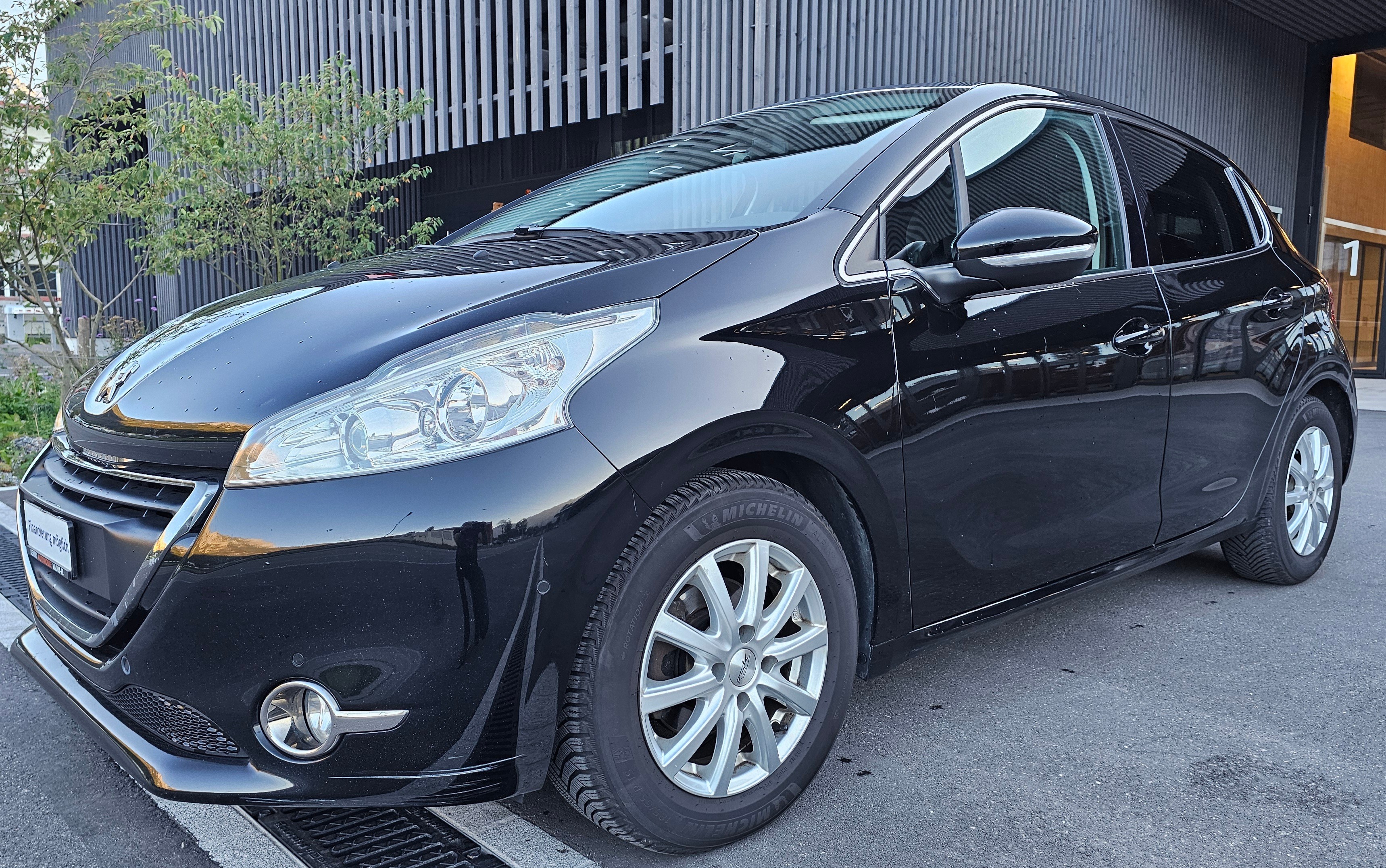 Car photo