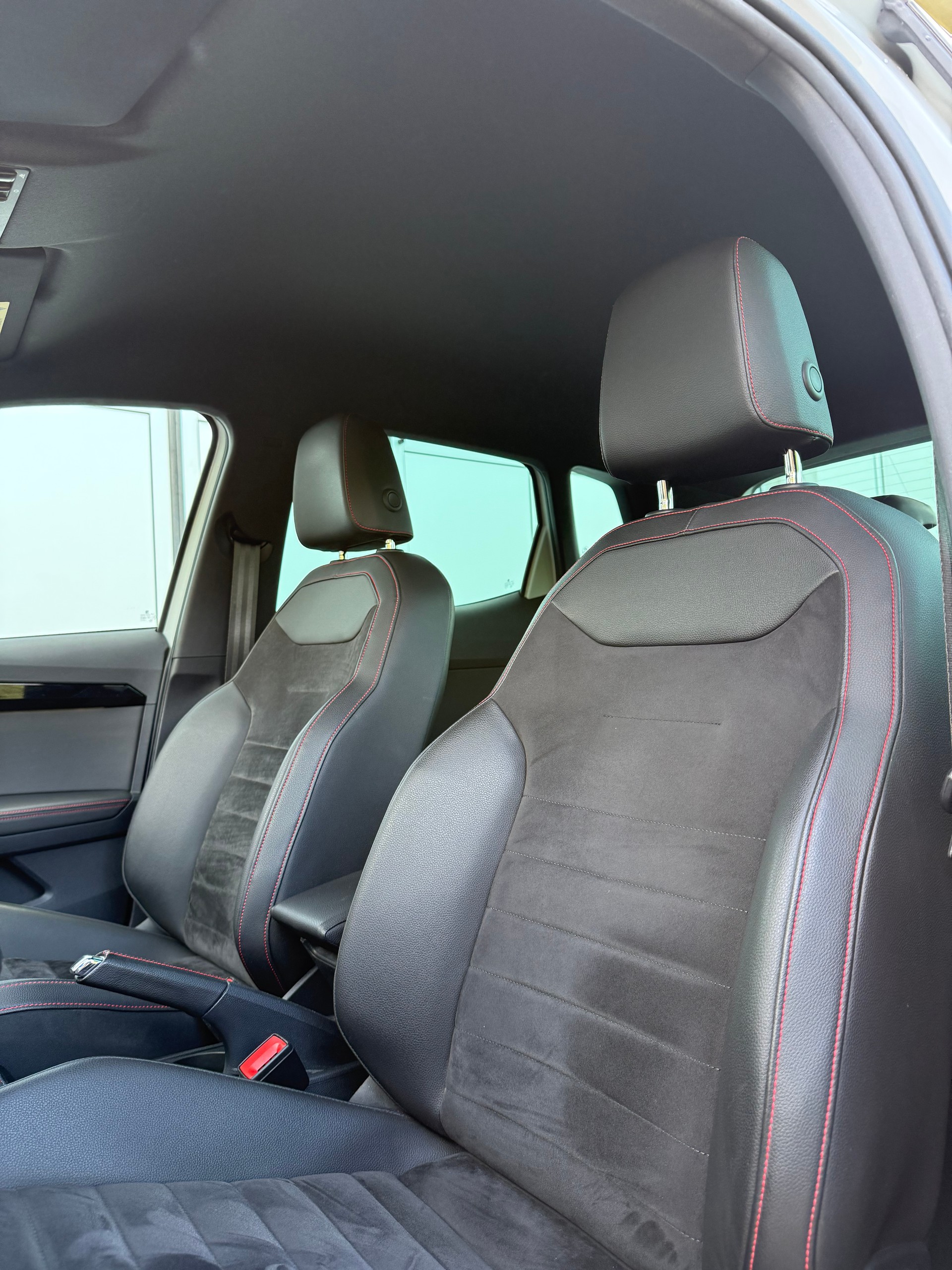SEAT Arona 1.5 TSI Evo FR-image-14