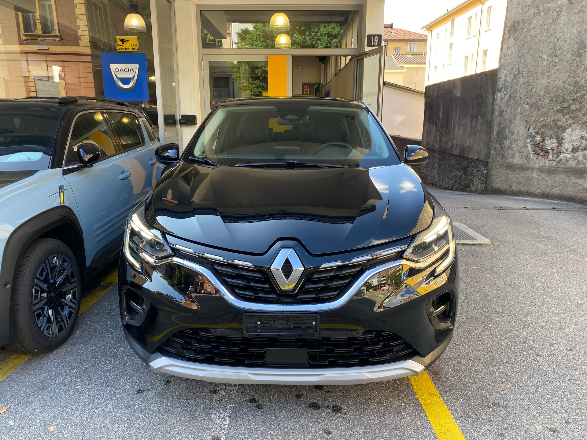 RENAULT Captur 1.3 TCe Techno EDC-image-5
